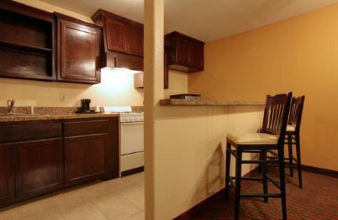 King Suite - Photo 4