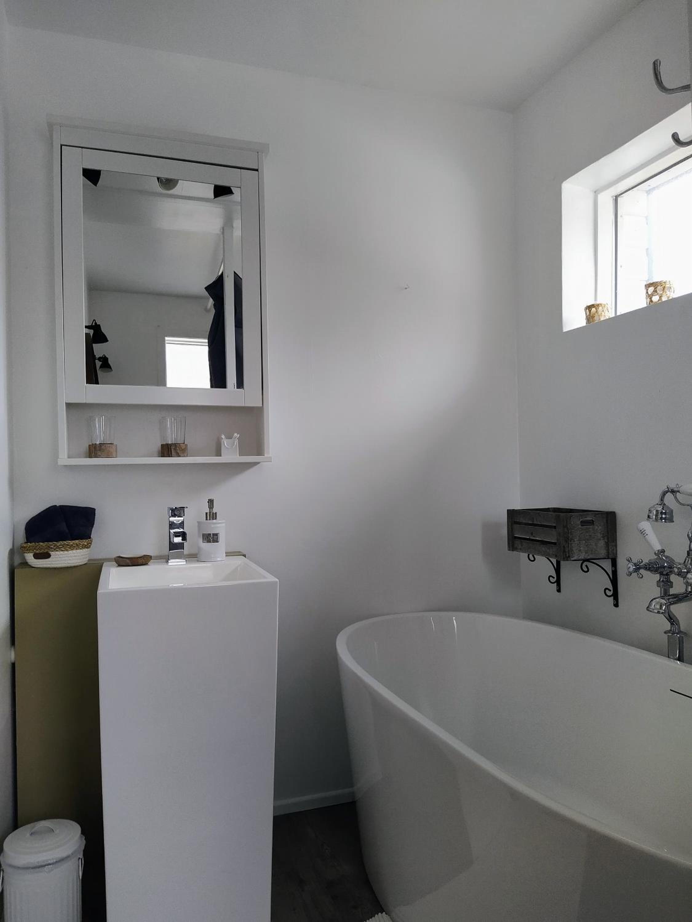 Deluxe Double Room with Sea View - Photo 5