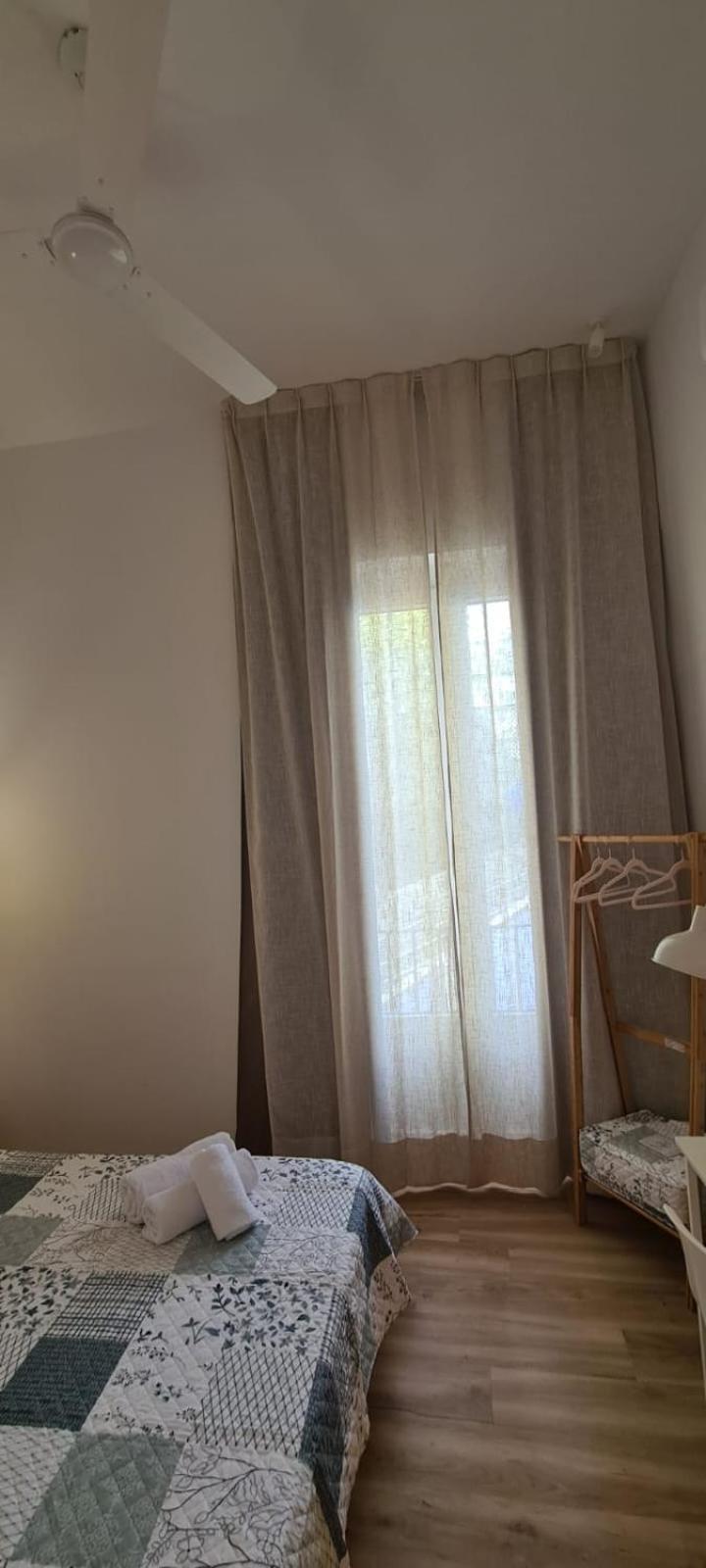 Double Room with Shared Bathroom photo 3