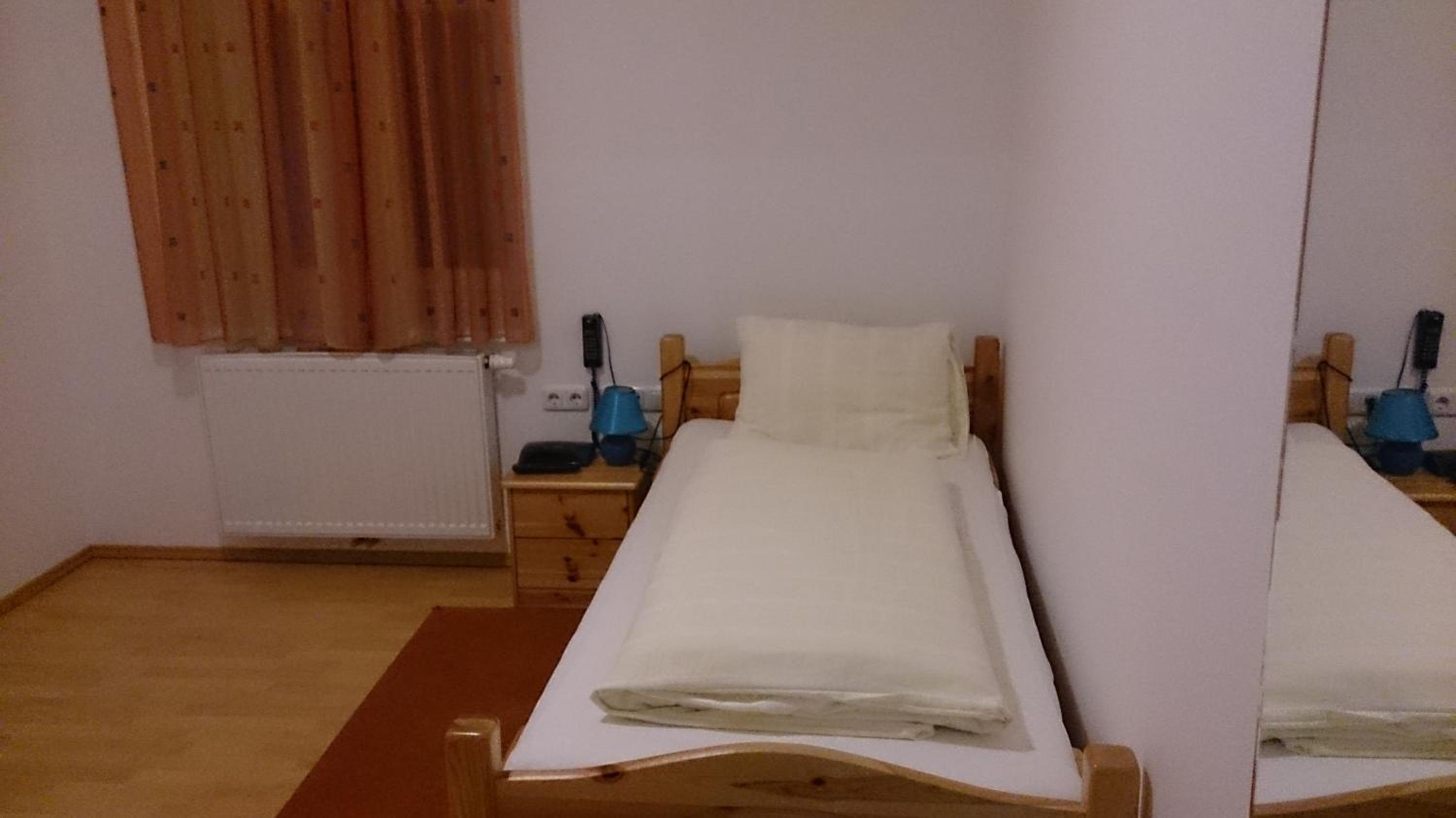 Single Room photo 1