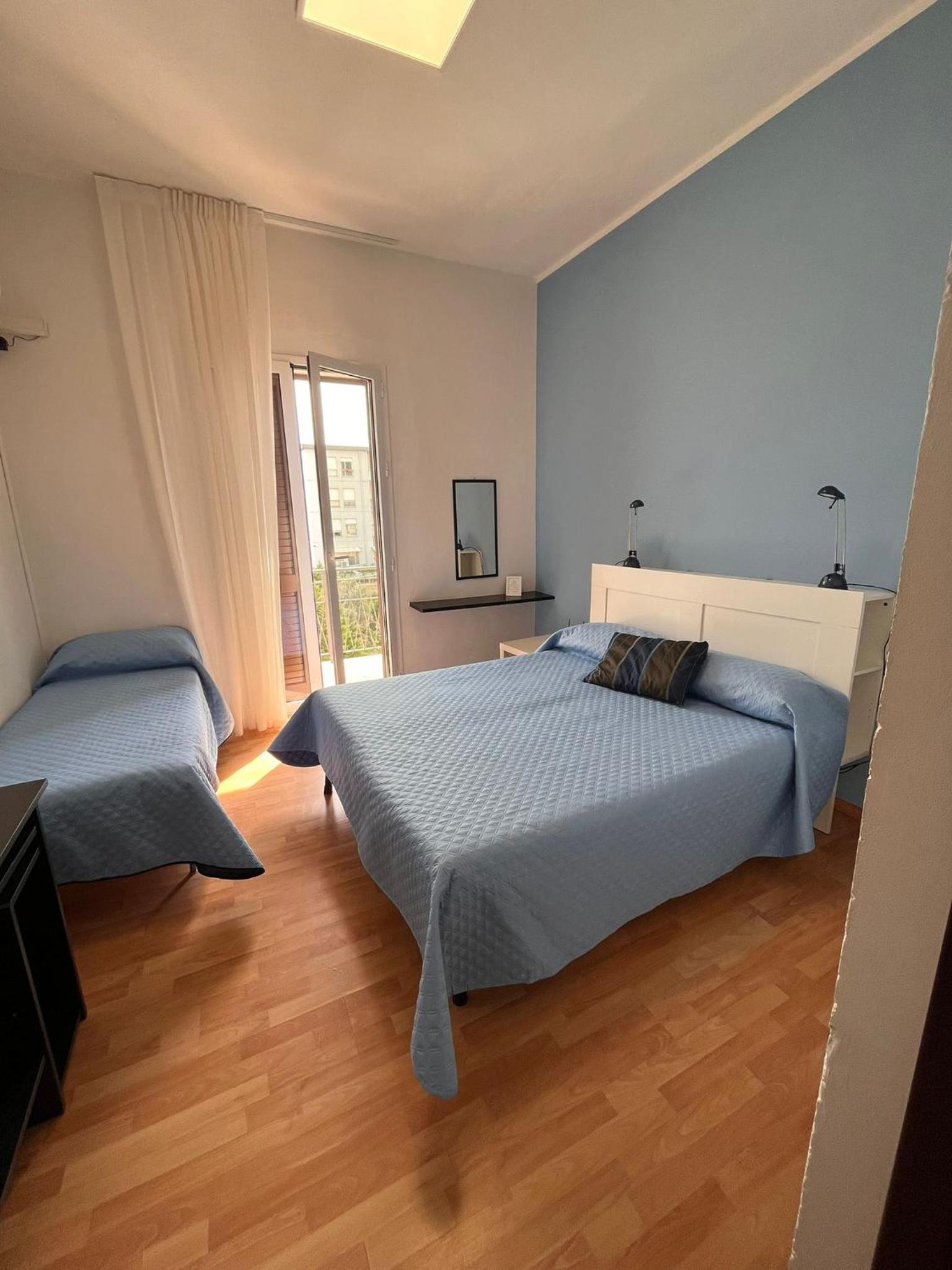 Standard Triple Room with Sea View