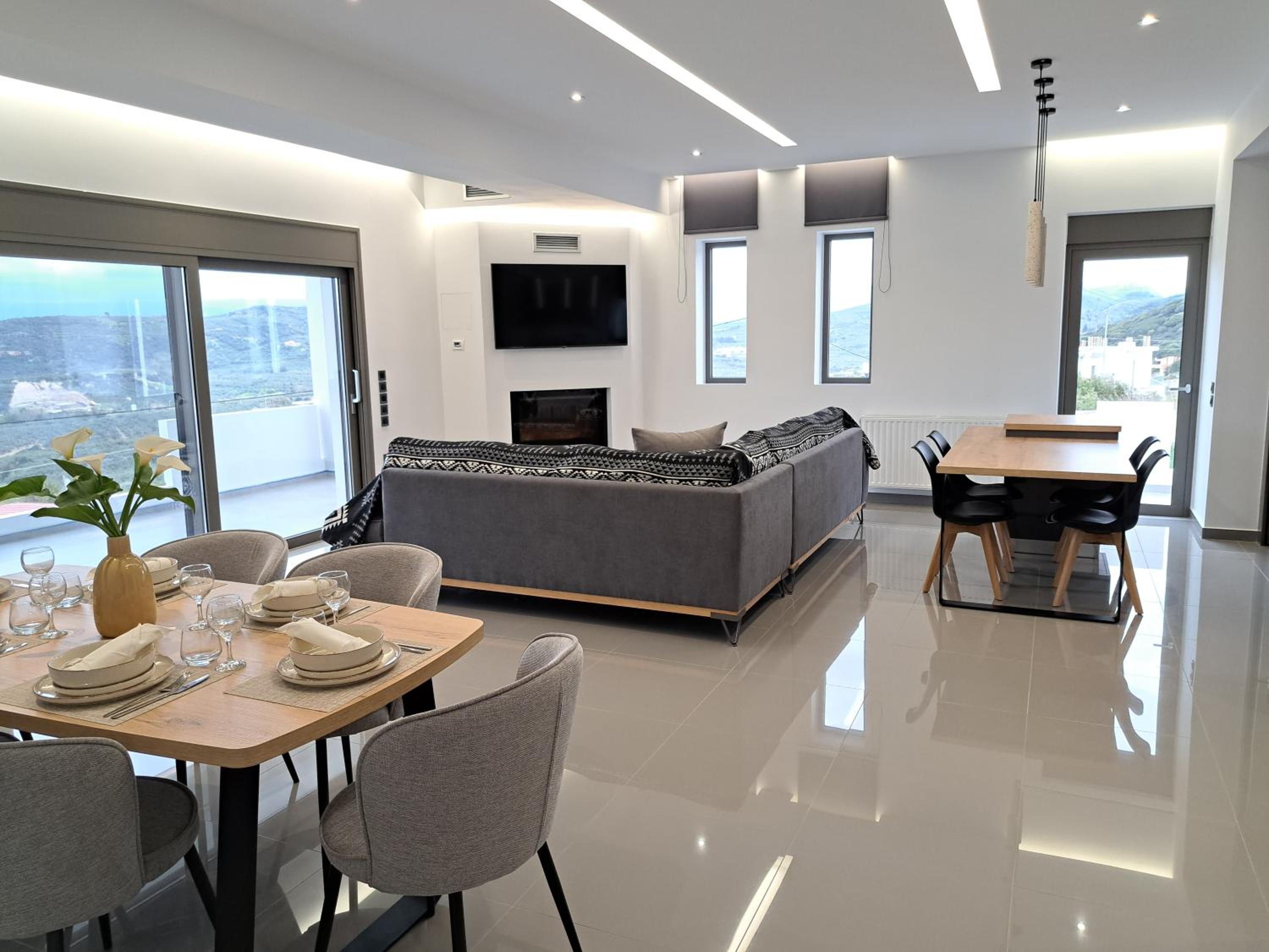 Villa photo 2