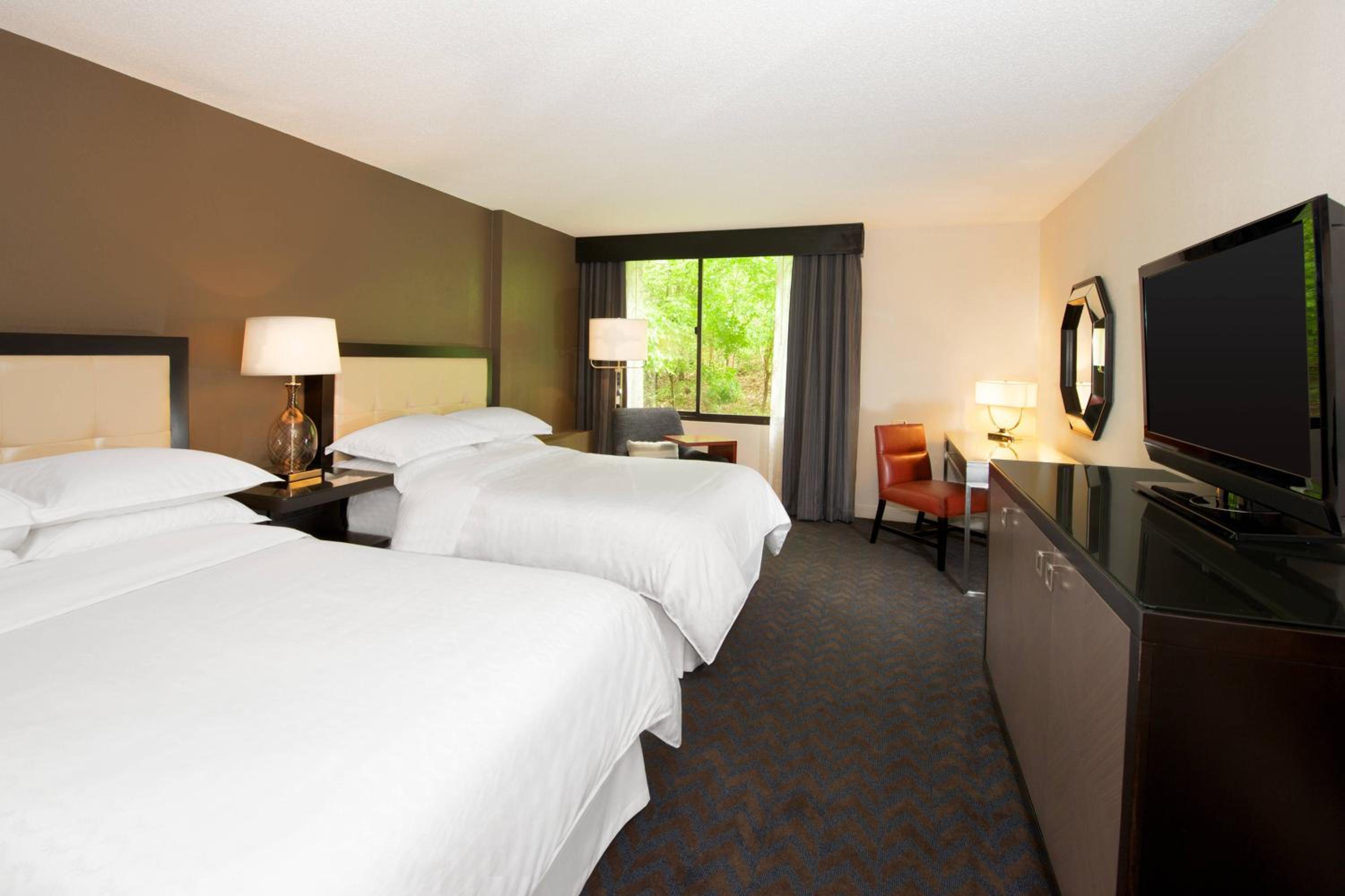 Traditional 2 Beds, Guest room, 2 Double - Photo 7