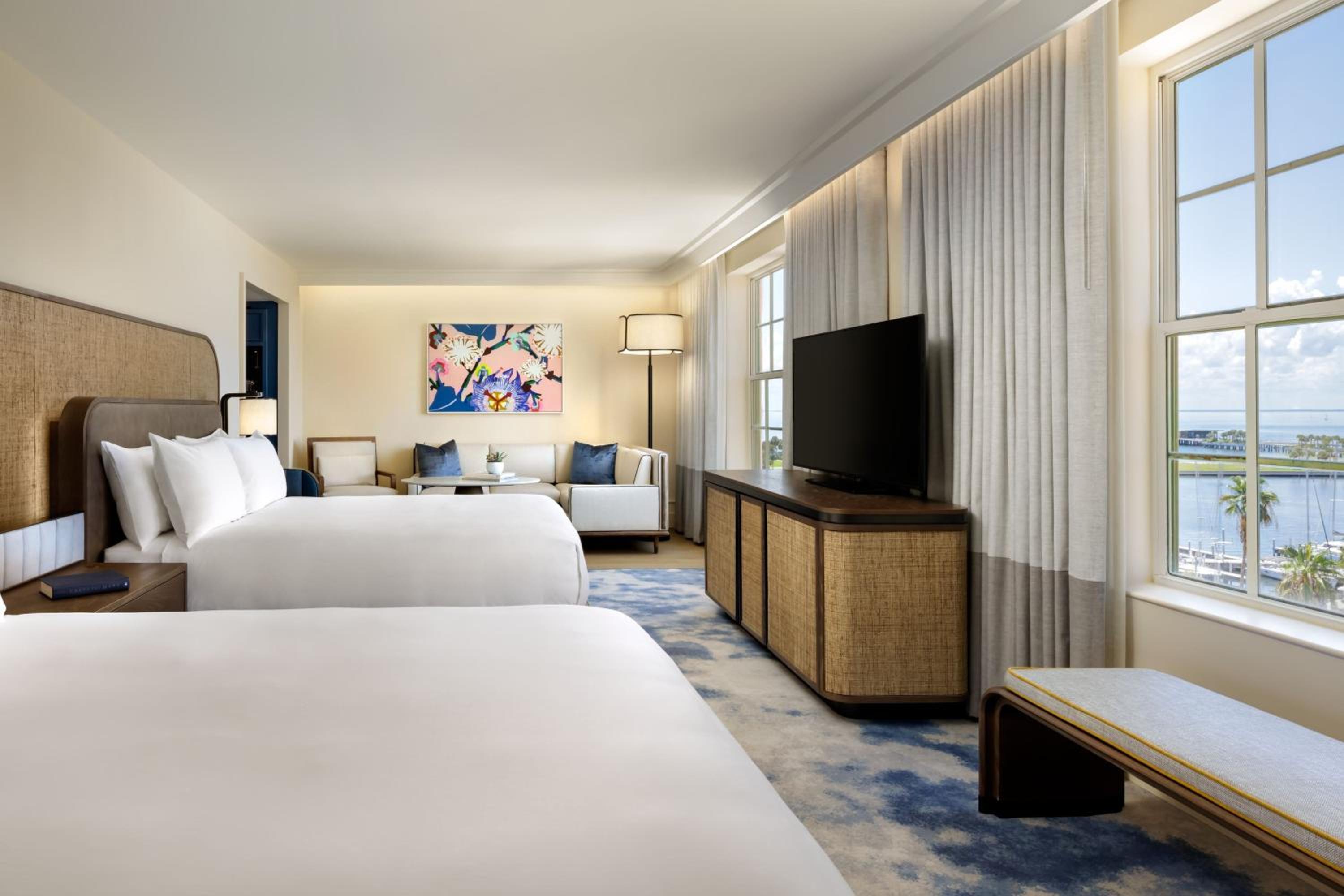Premium Queen Room with Two Queen Beds and Bay View - Historic - Photo 1