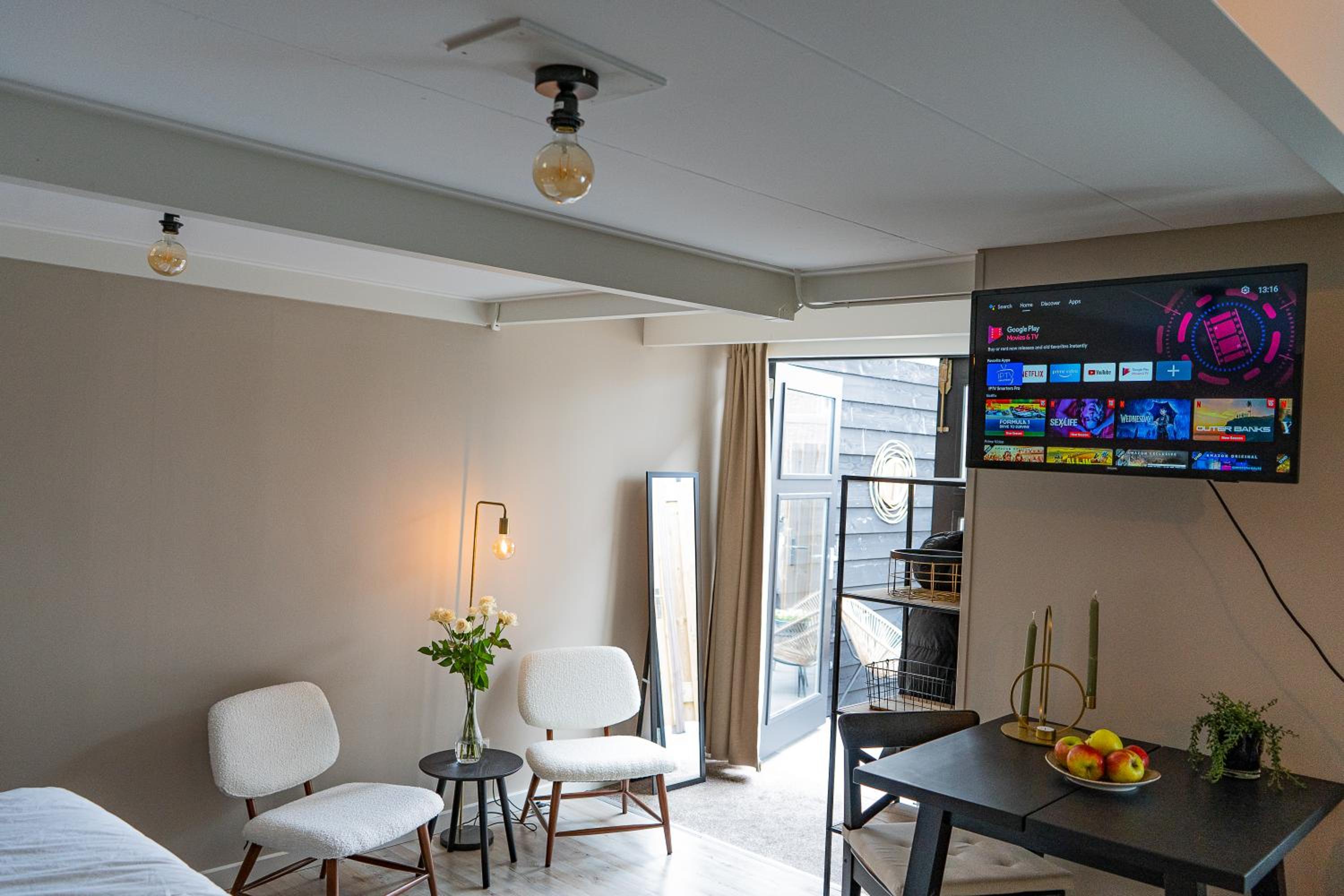 Deluxe King Room photo 1