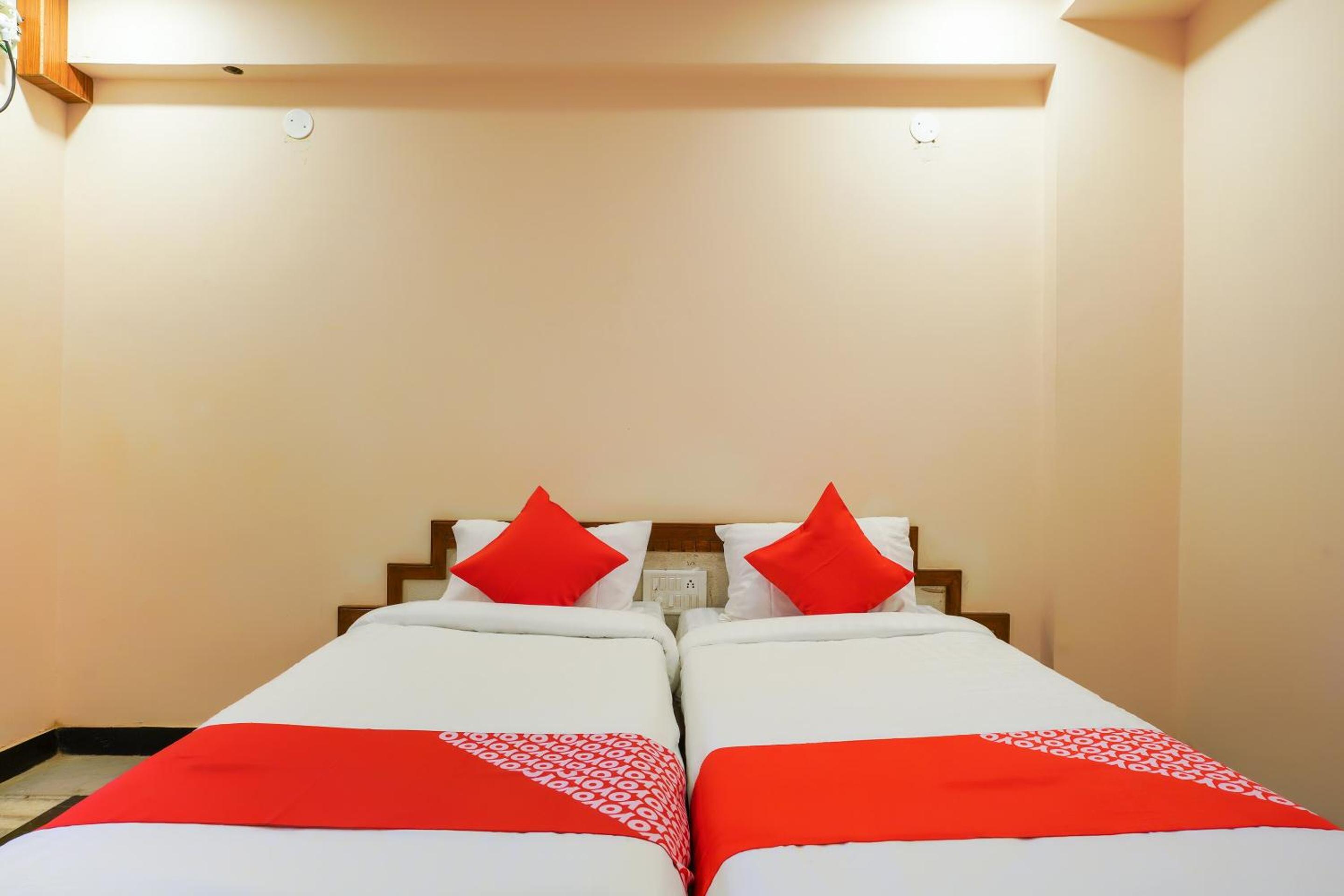 Deluxe Triple Room photo 3