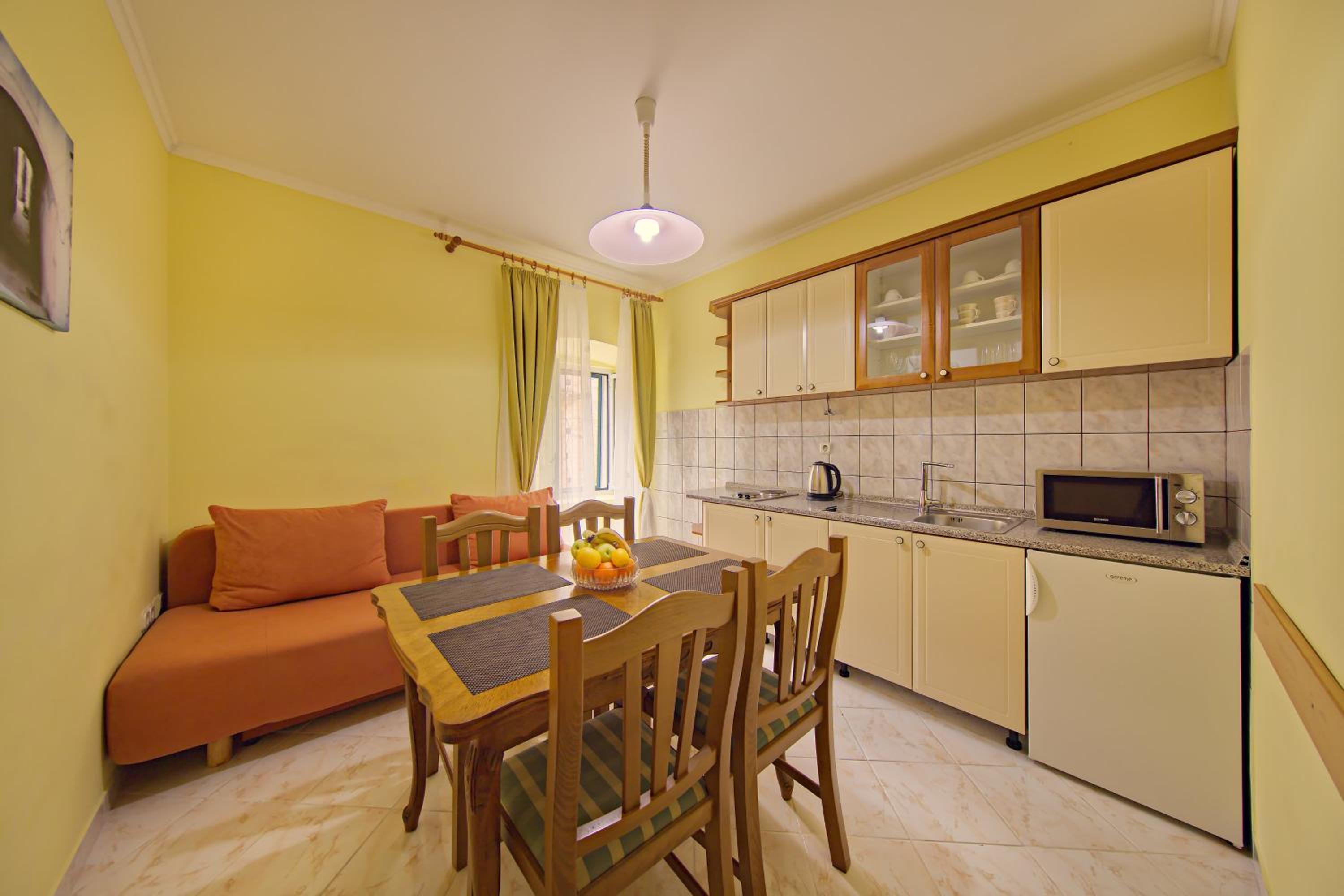 Apartment - Photo 14