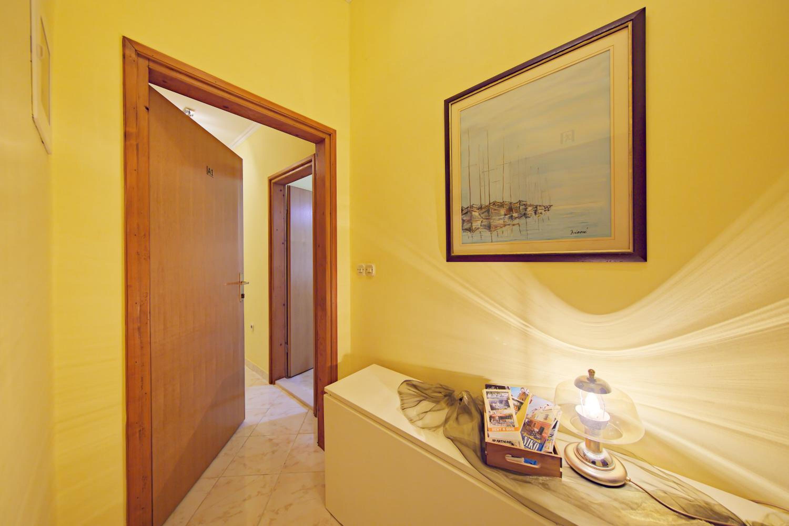 Apartment - Photo 12