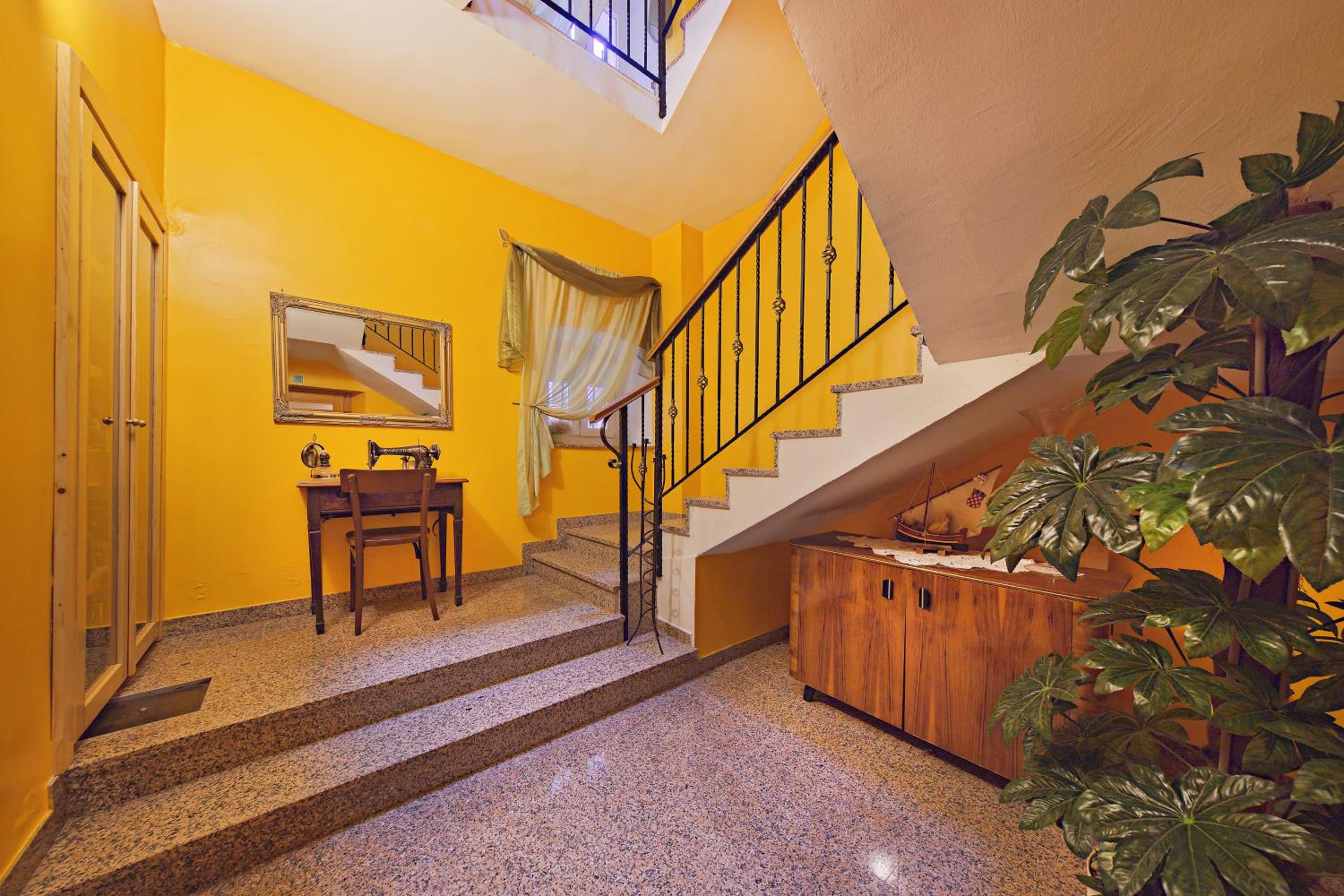 One-Bedroom Apartment - Photo 13