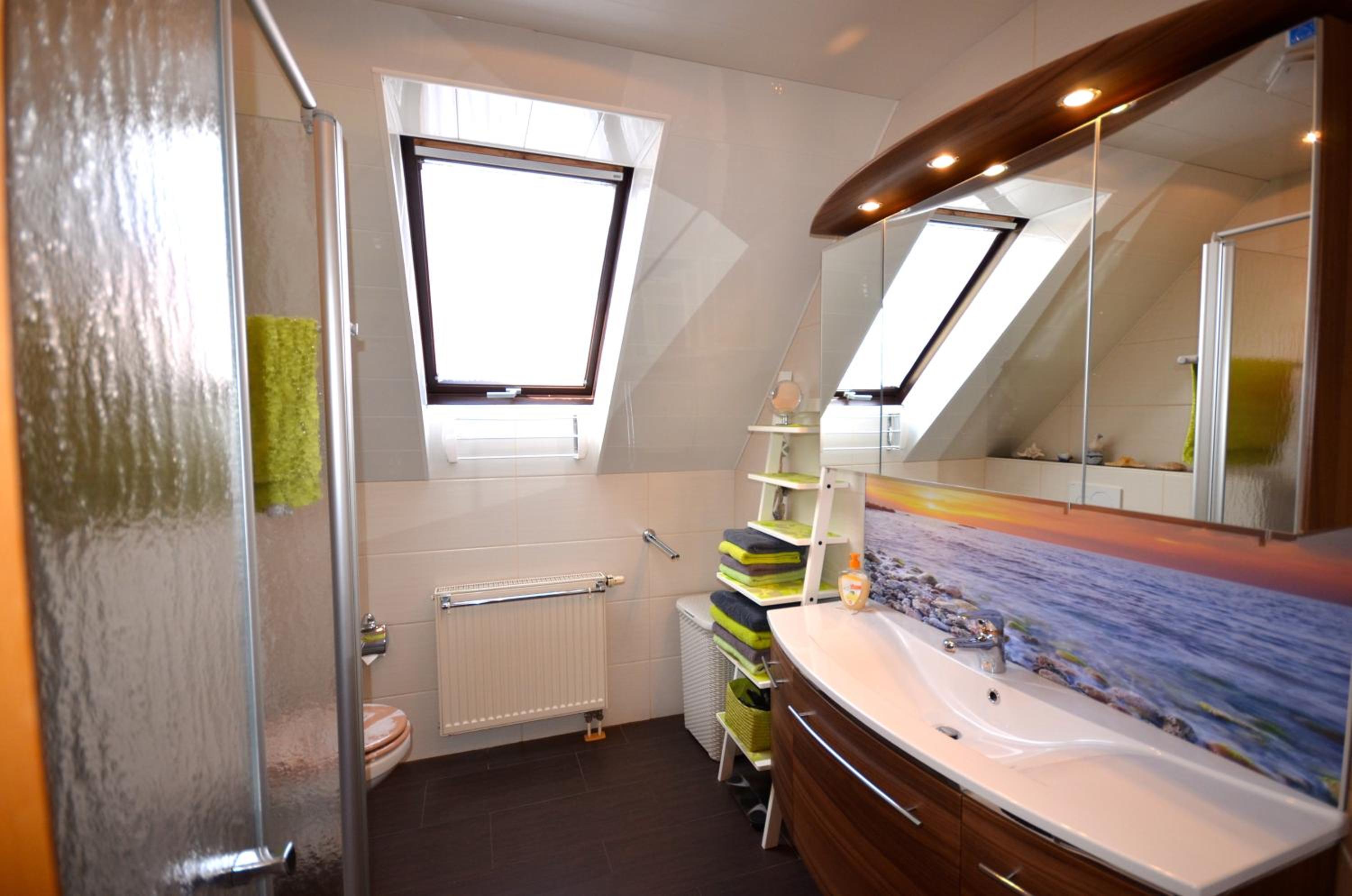 Two-Bedroom Apartment with Balcony photo 2