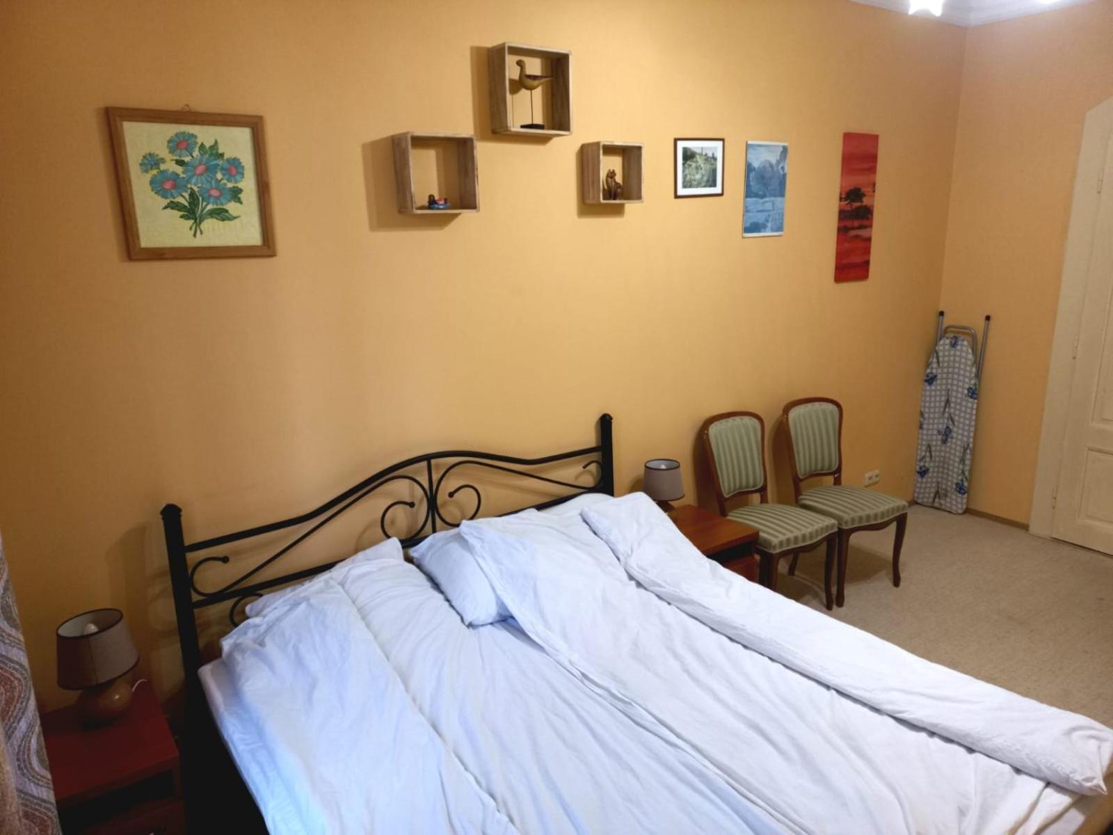 One-Bedroom Apartment - Photo 24