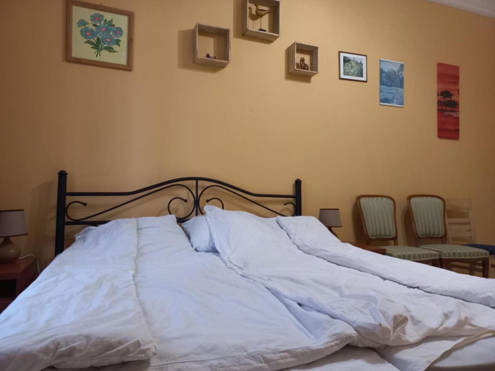 One-Bedroom Apartment - Photo 23