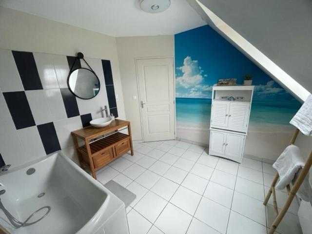 Double Room with Shared Bathroom photo 3