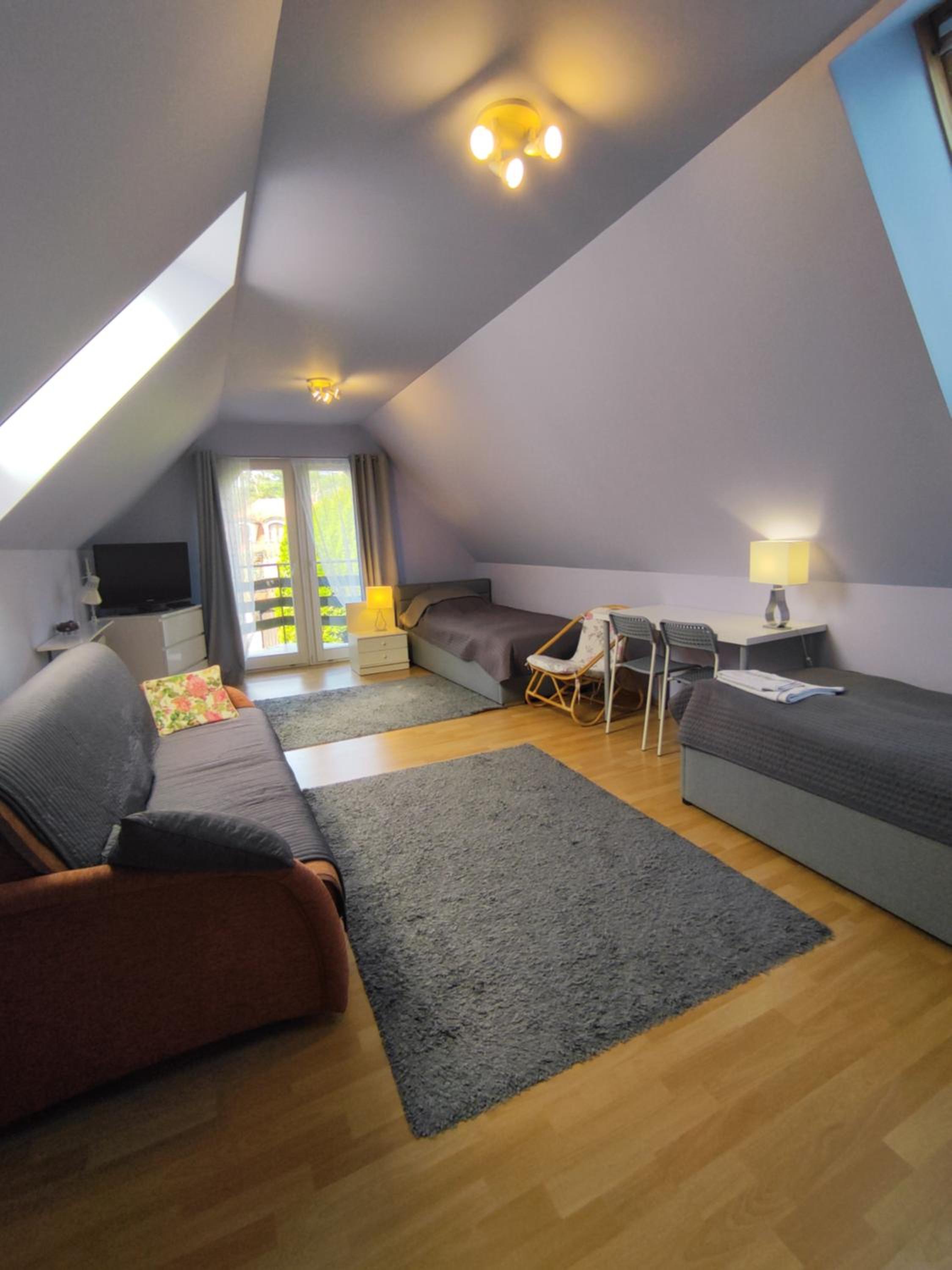 Quadruple Room - Photo 9