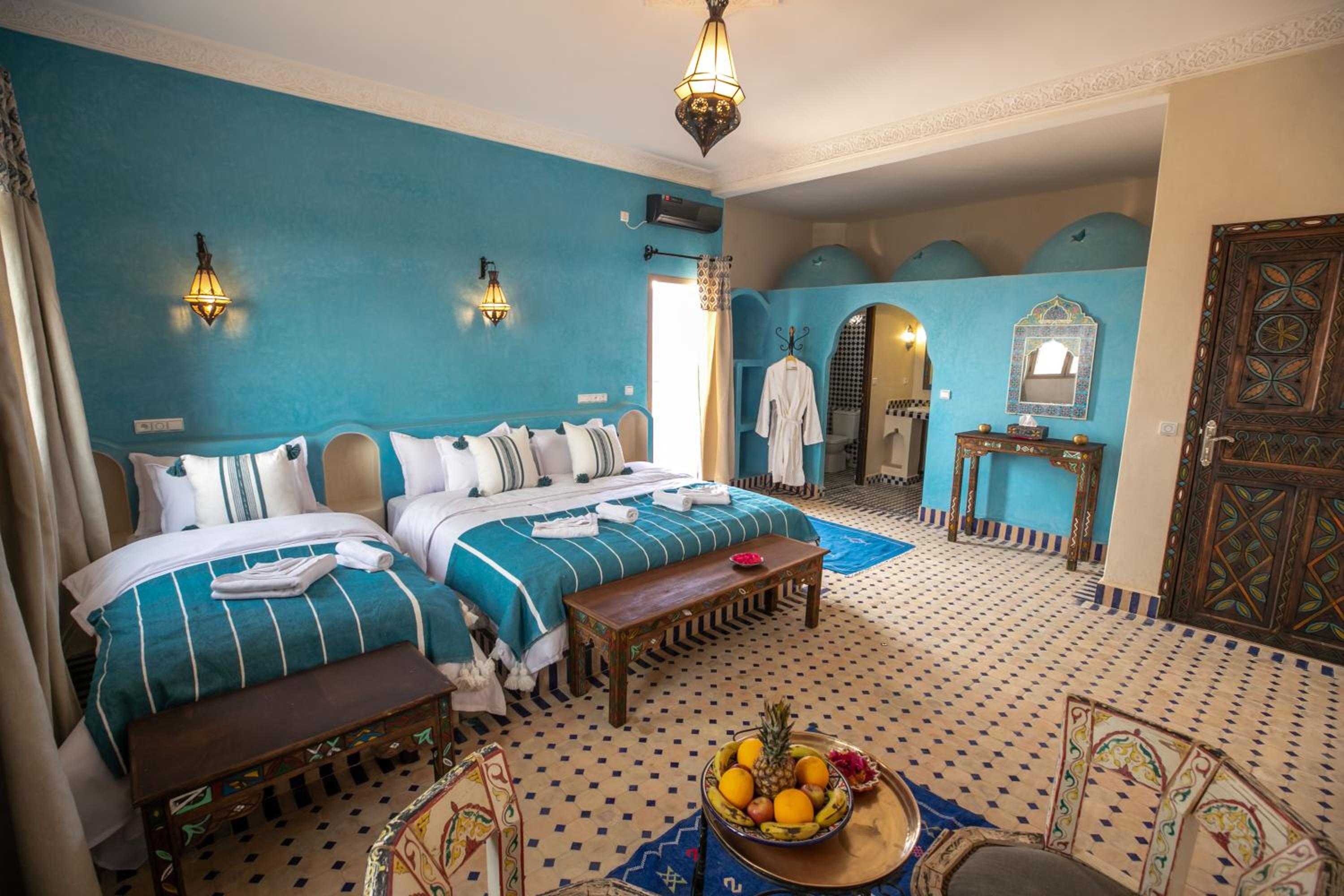 Triple Room with Private Bathroom photo 2