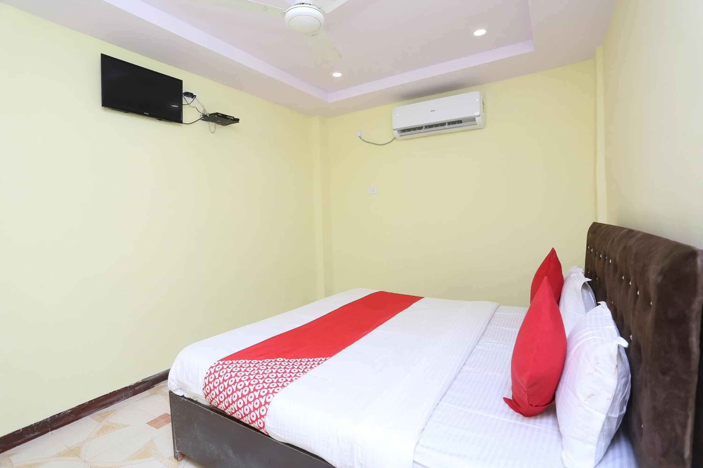 Small Double Room photo 1