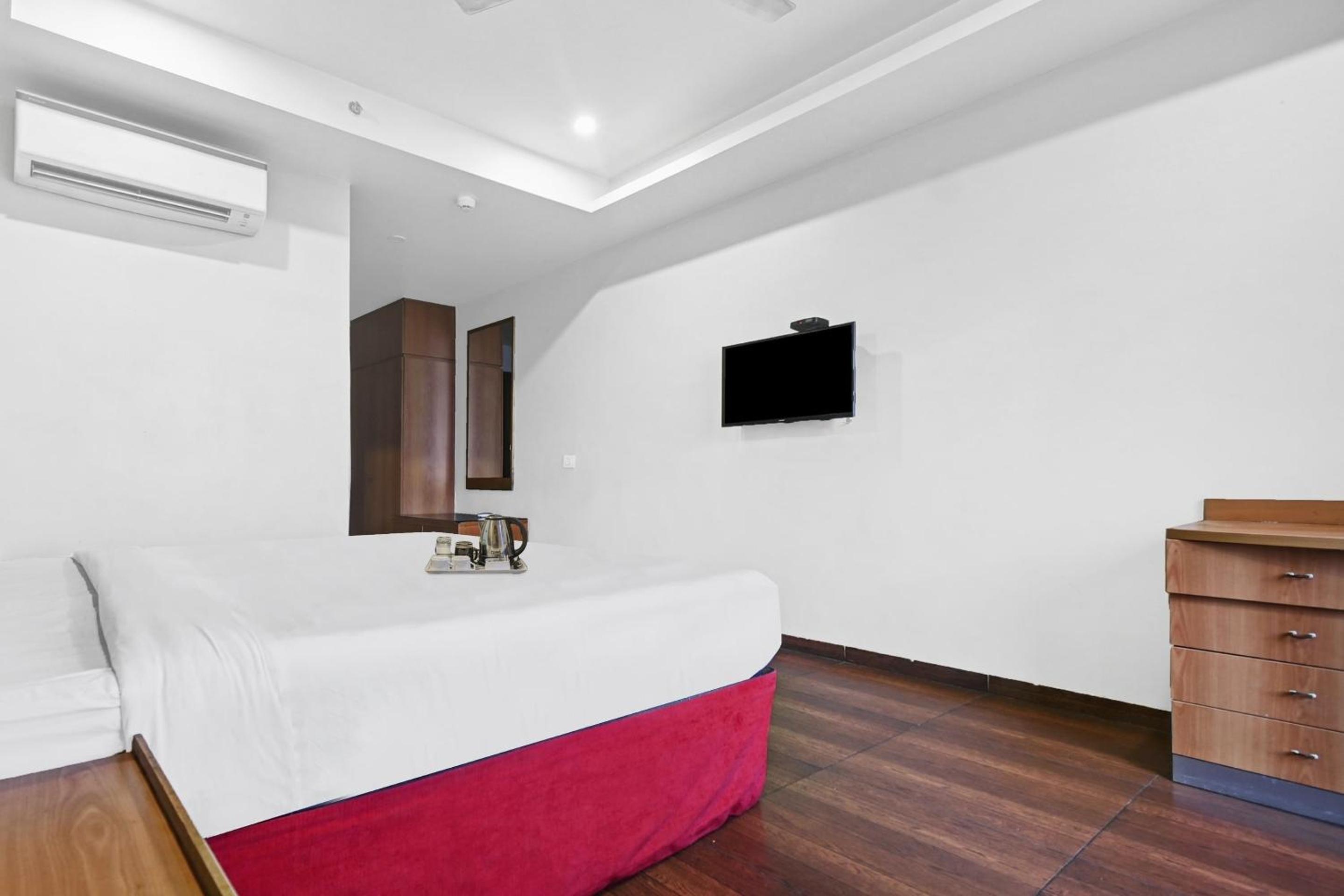 Classic Triple Room - Photo 14