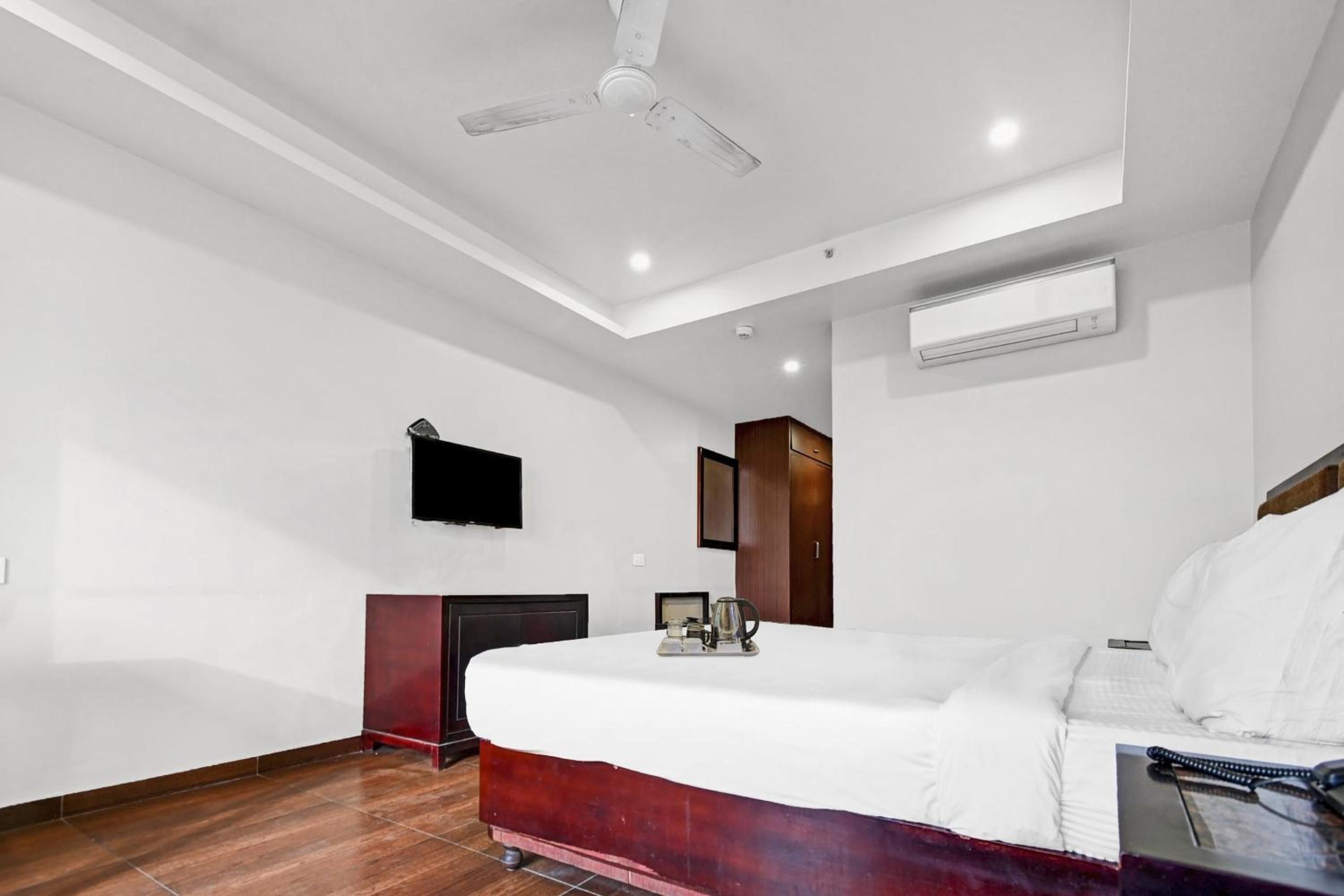 Classic Triple Room - Photo 3