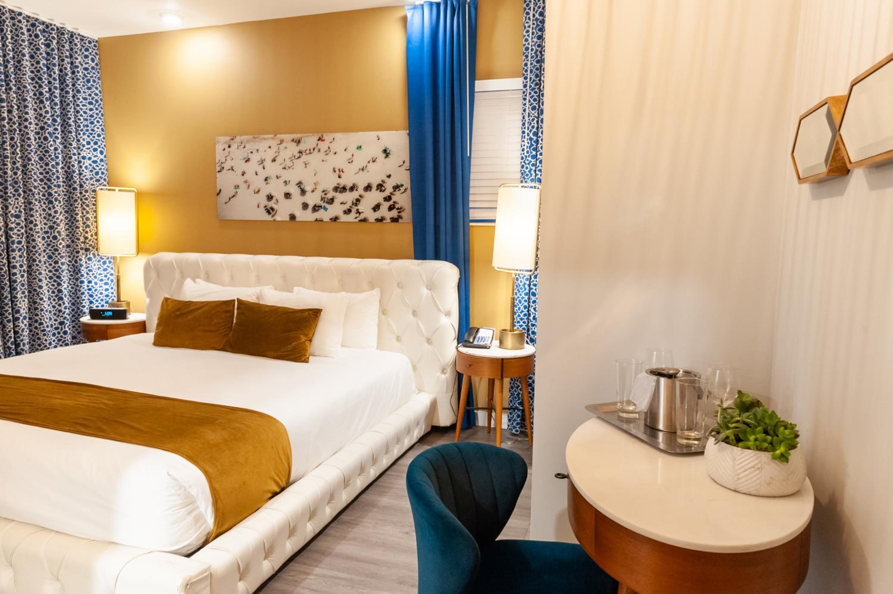 King Bedroom - Photo 21
