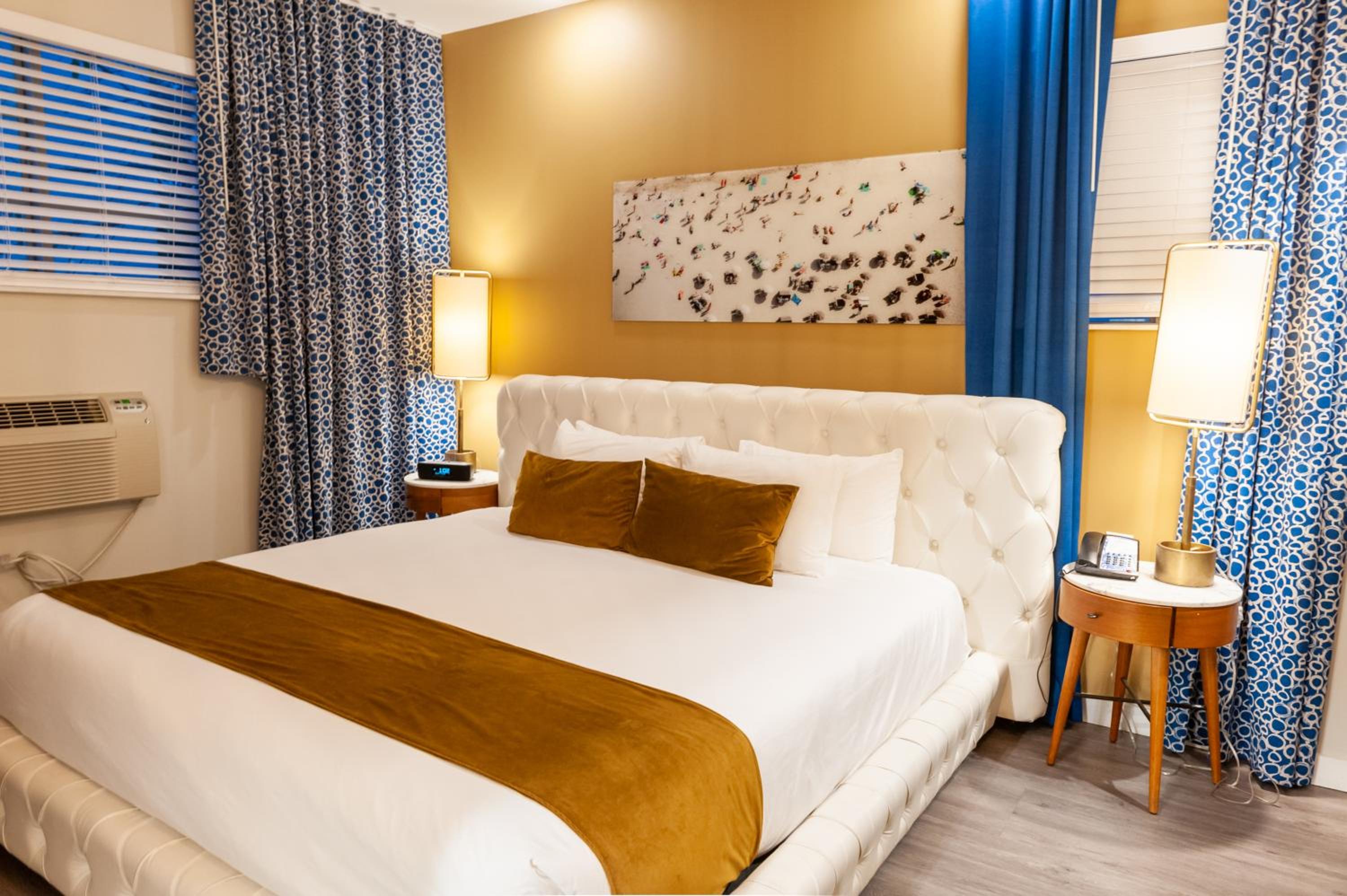 King Bedroom - Photo 18