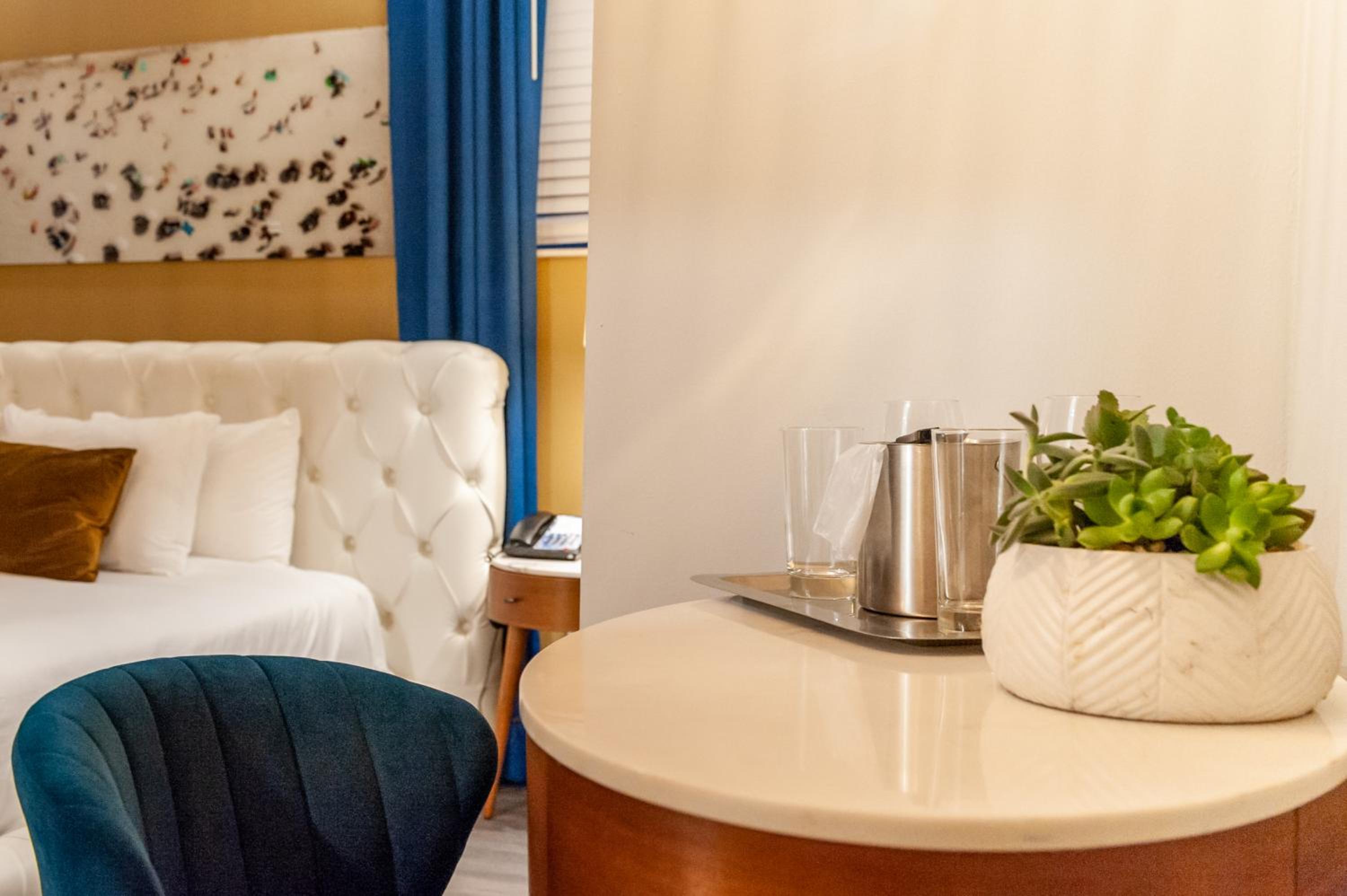 King Bedroom - Photo 17