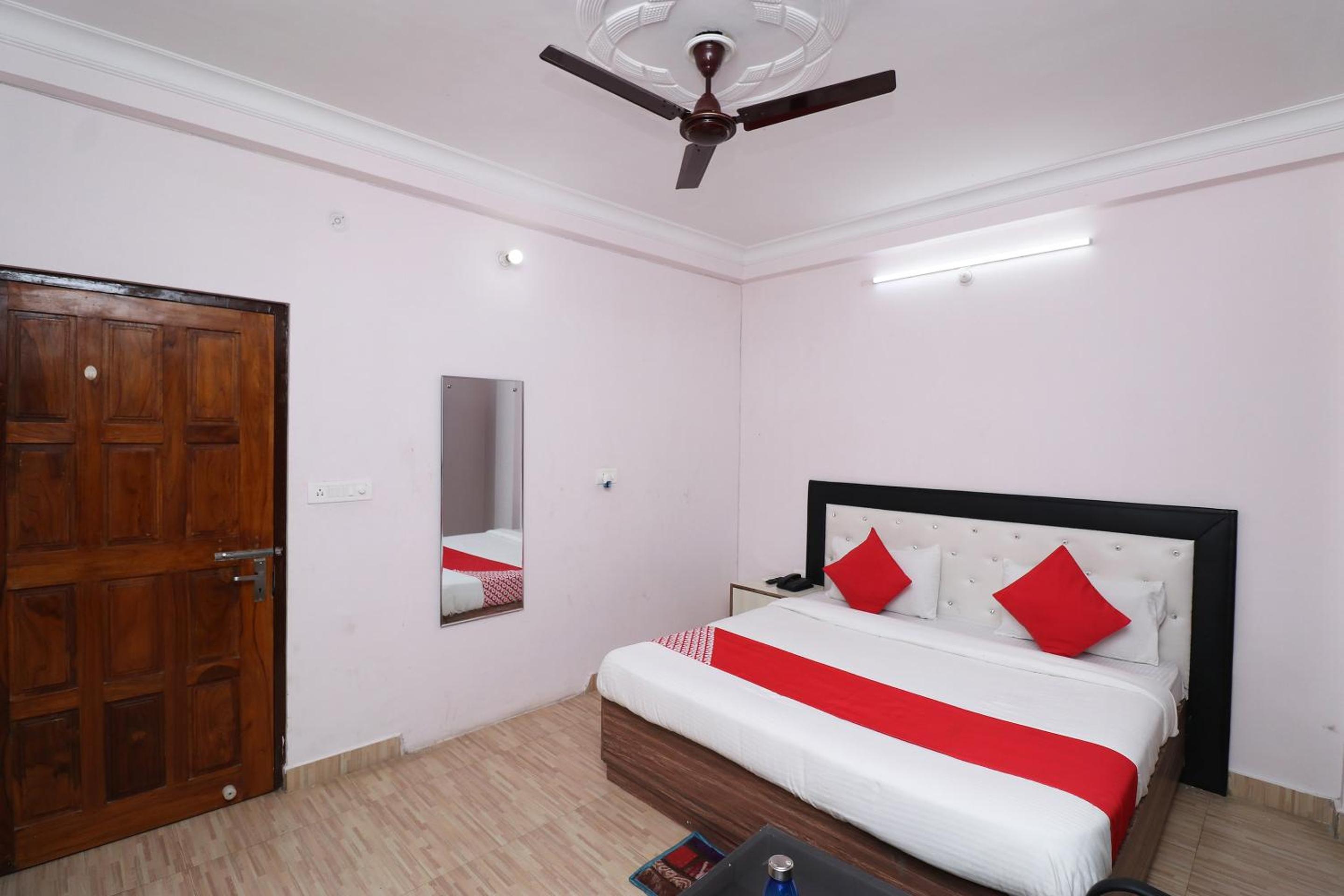 Standard Double Room photo 3