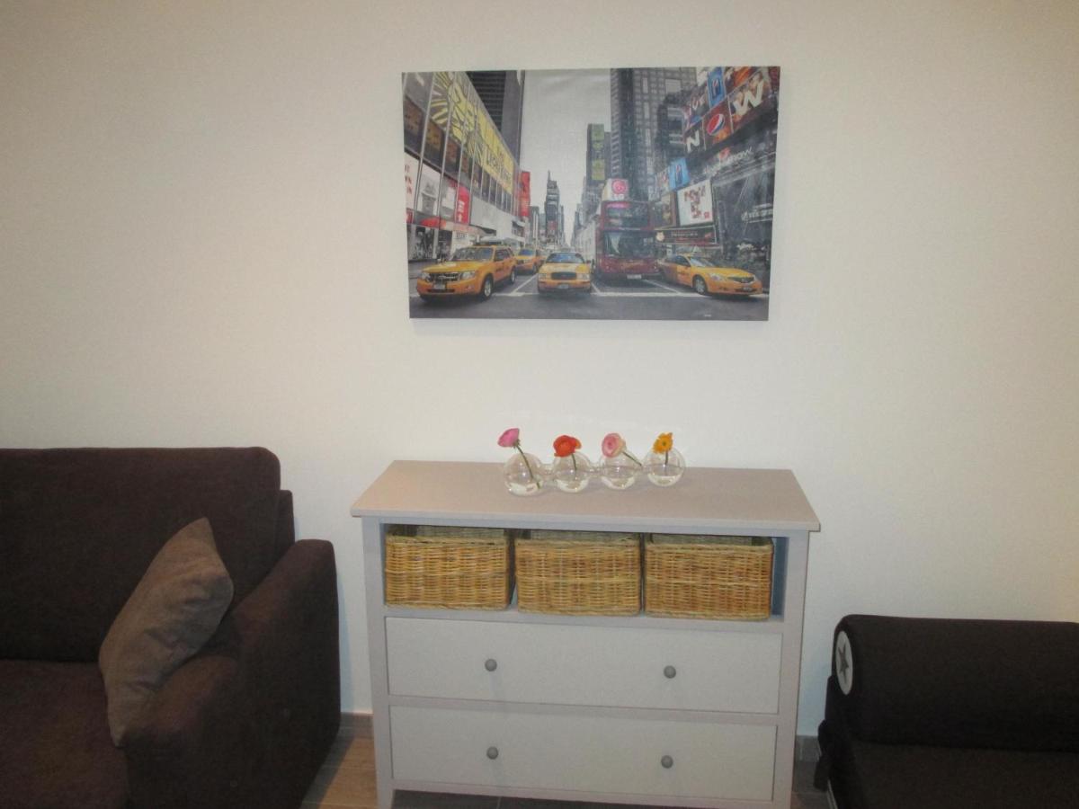 Studio Apartment