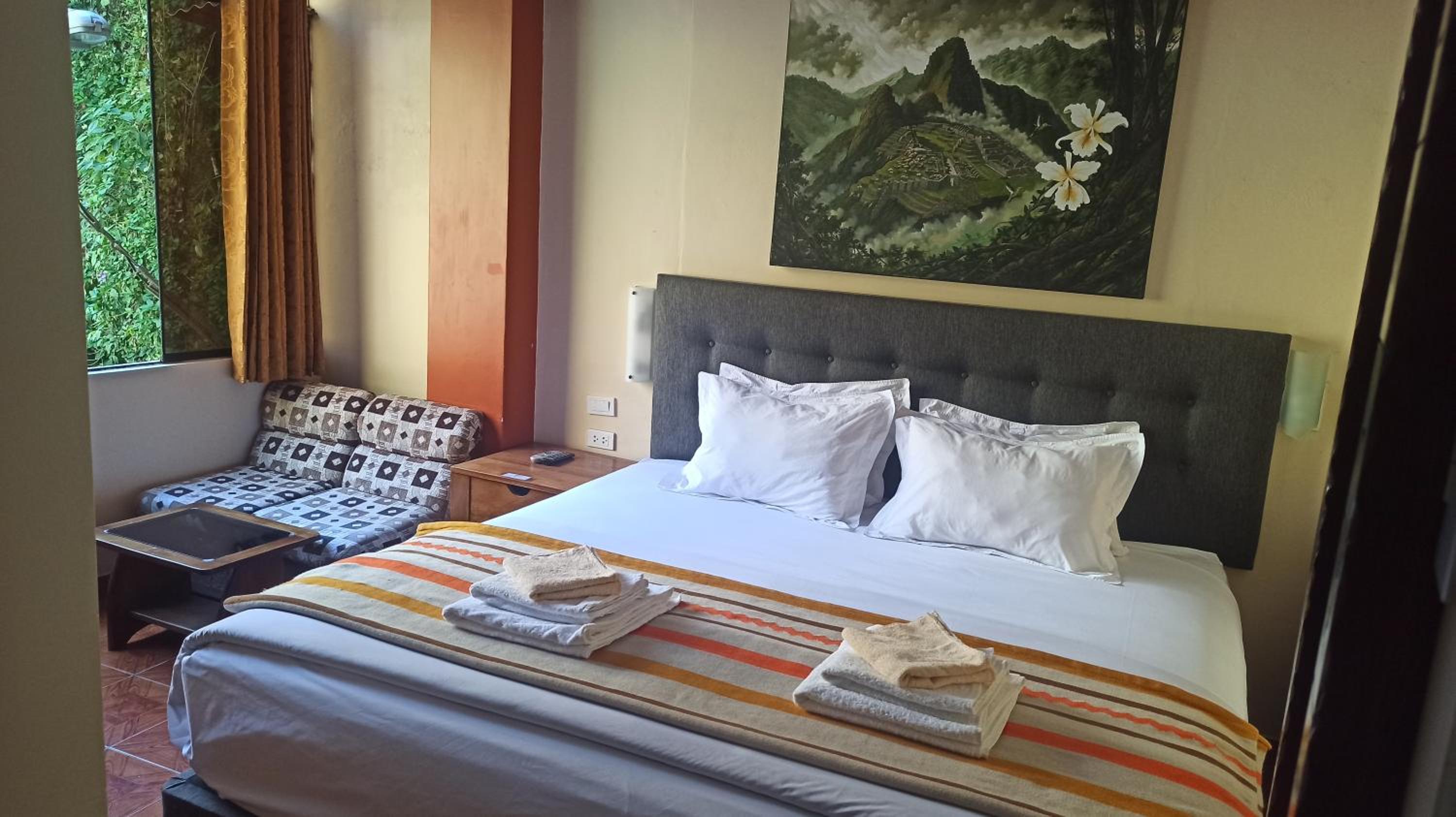 King Room with Mountain View photo 1