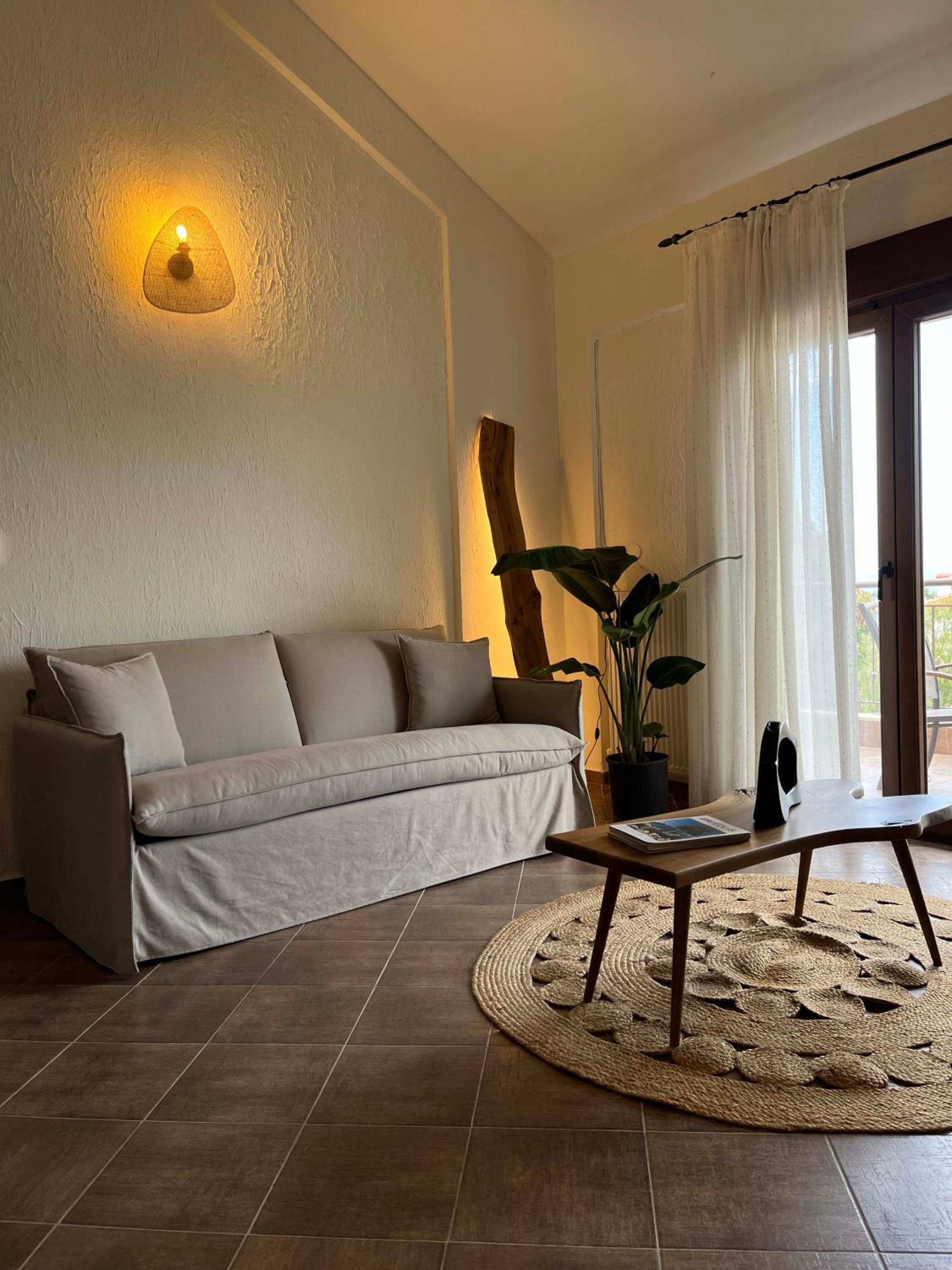 Studio Apartment with Sea View photo 1