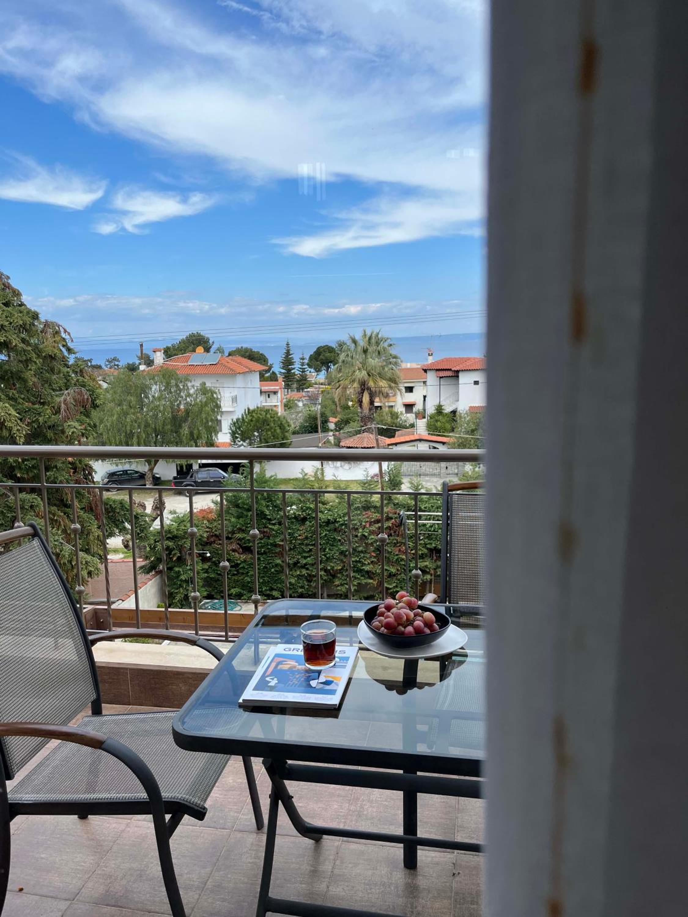 Studio Apartment with Sea View