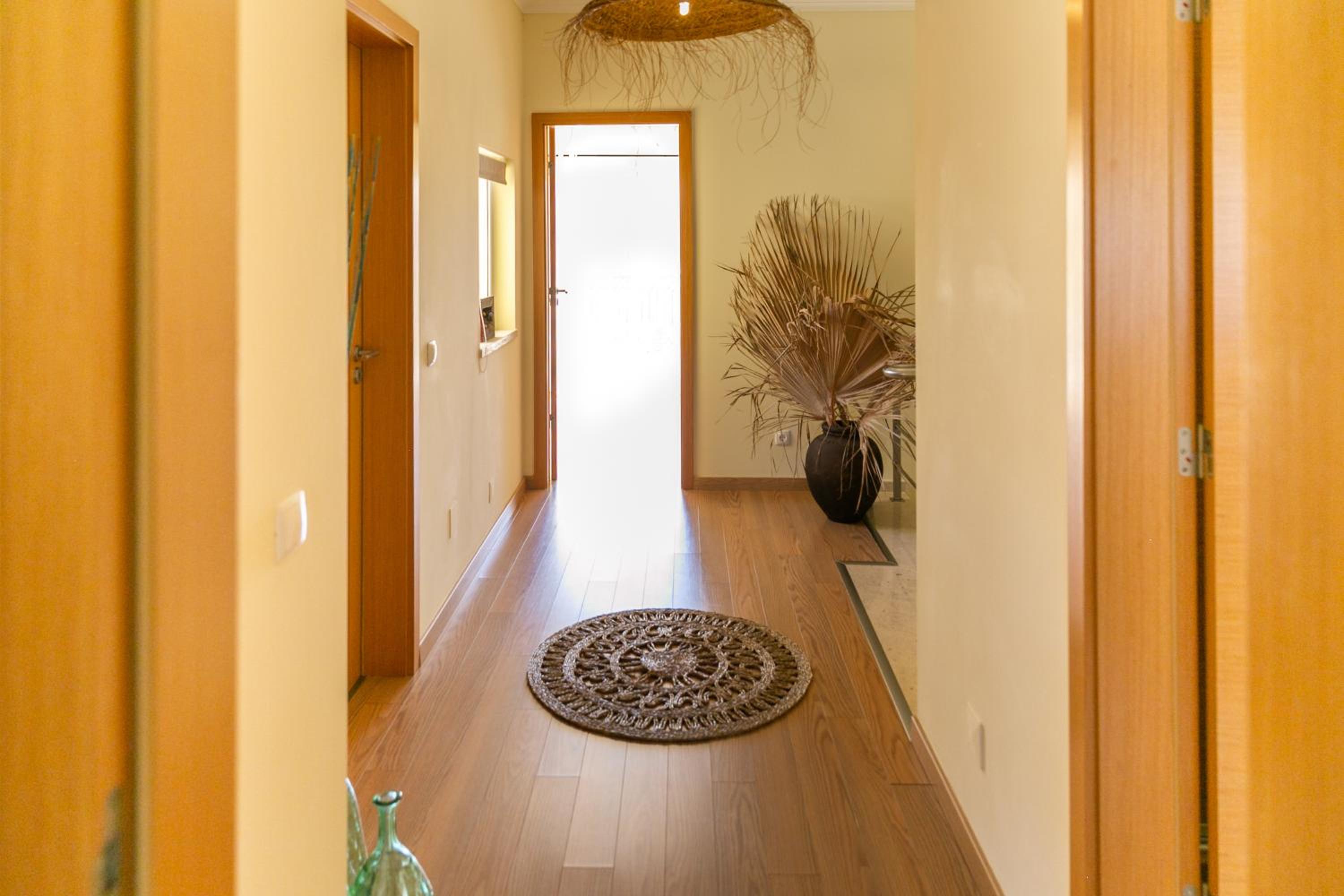 Three-Bedroom Villa photo 1
