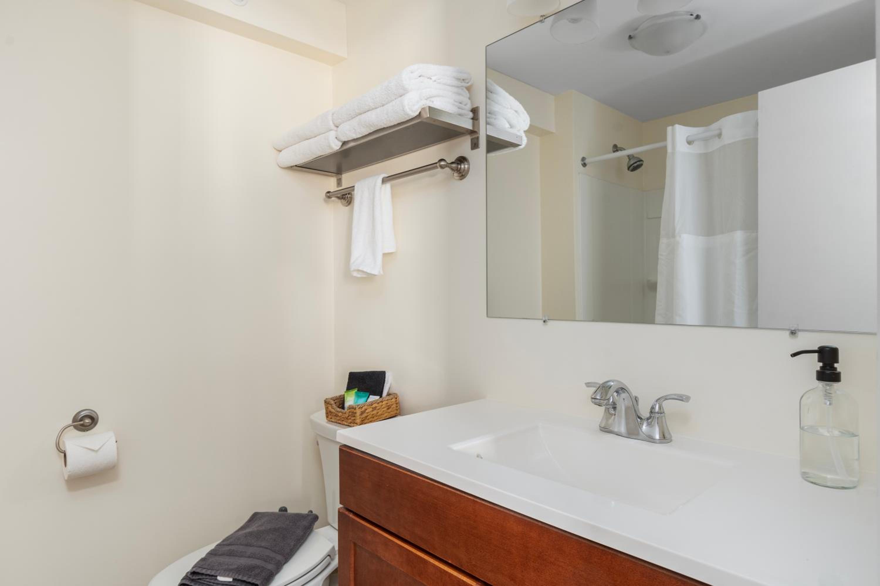 Deluxe Apartment - Photo 9