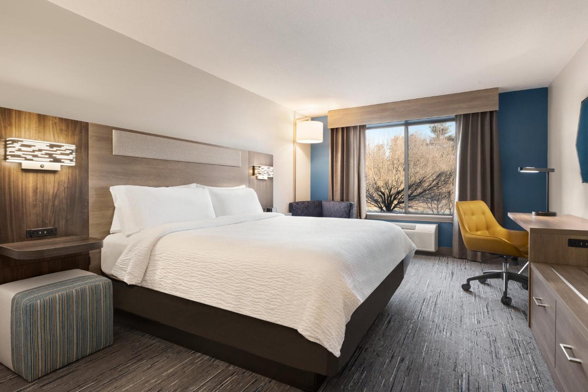 Standard King Room - Photo 2