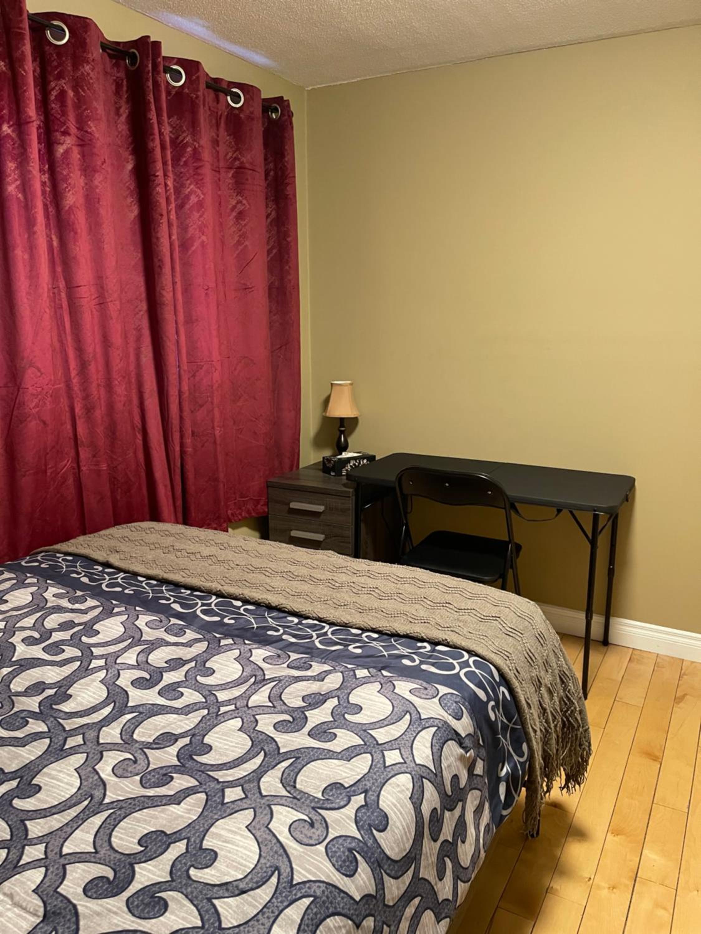 Single Room With Shared Bathroom photo 3