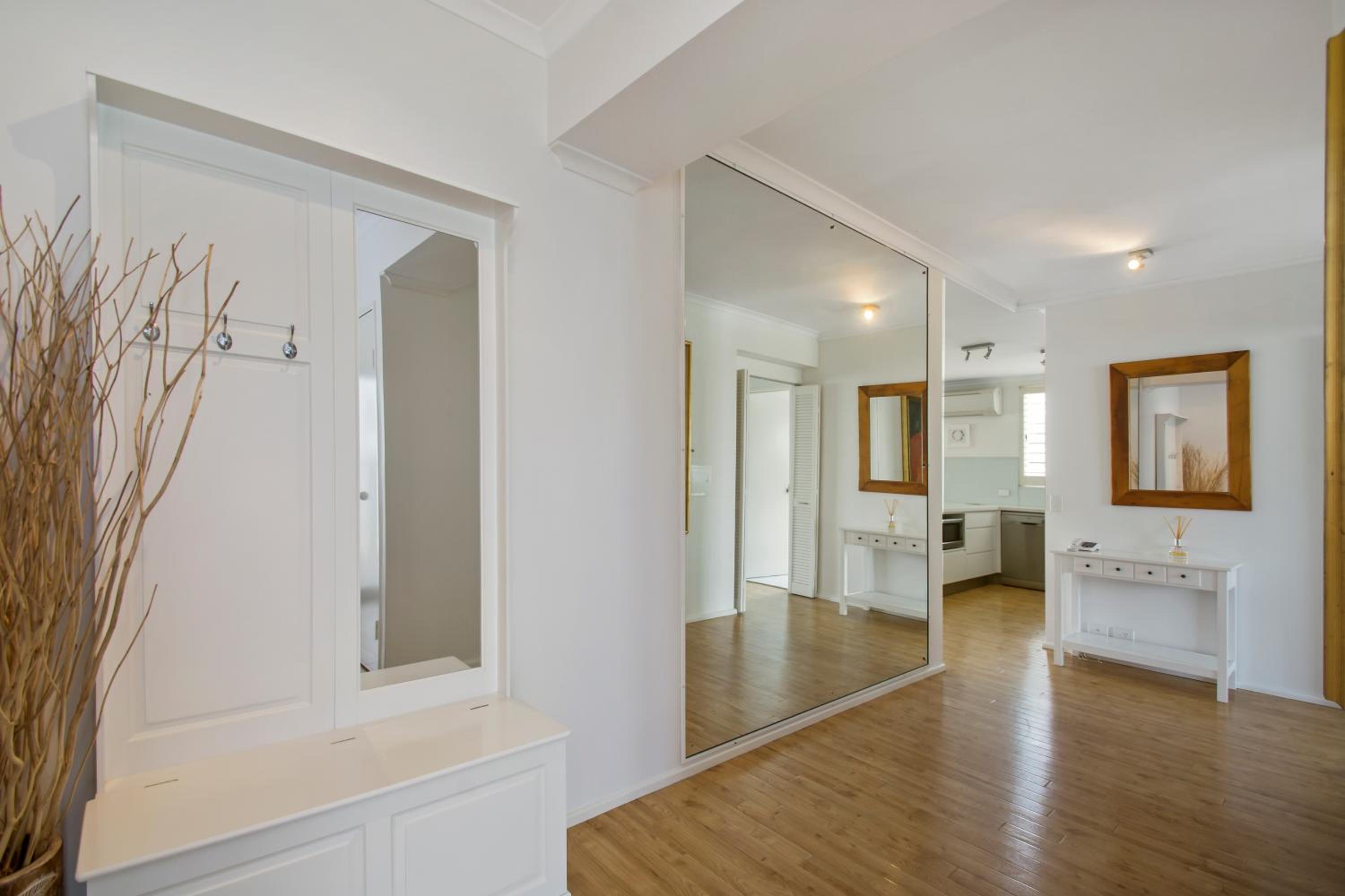 Three-Bedroom Apartment photo 1