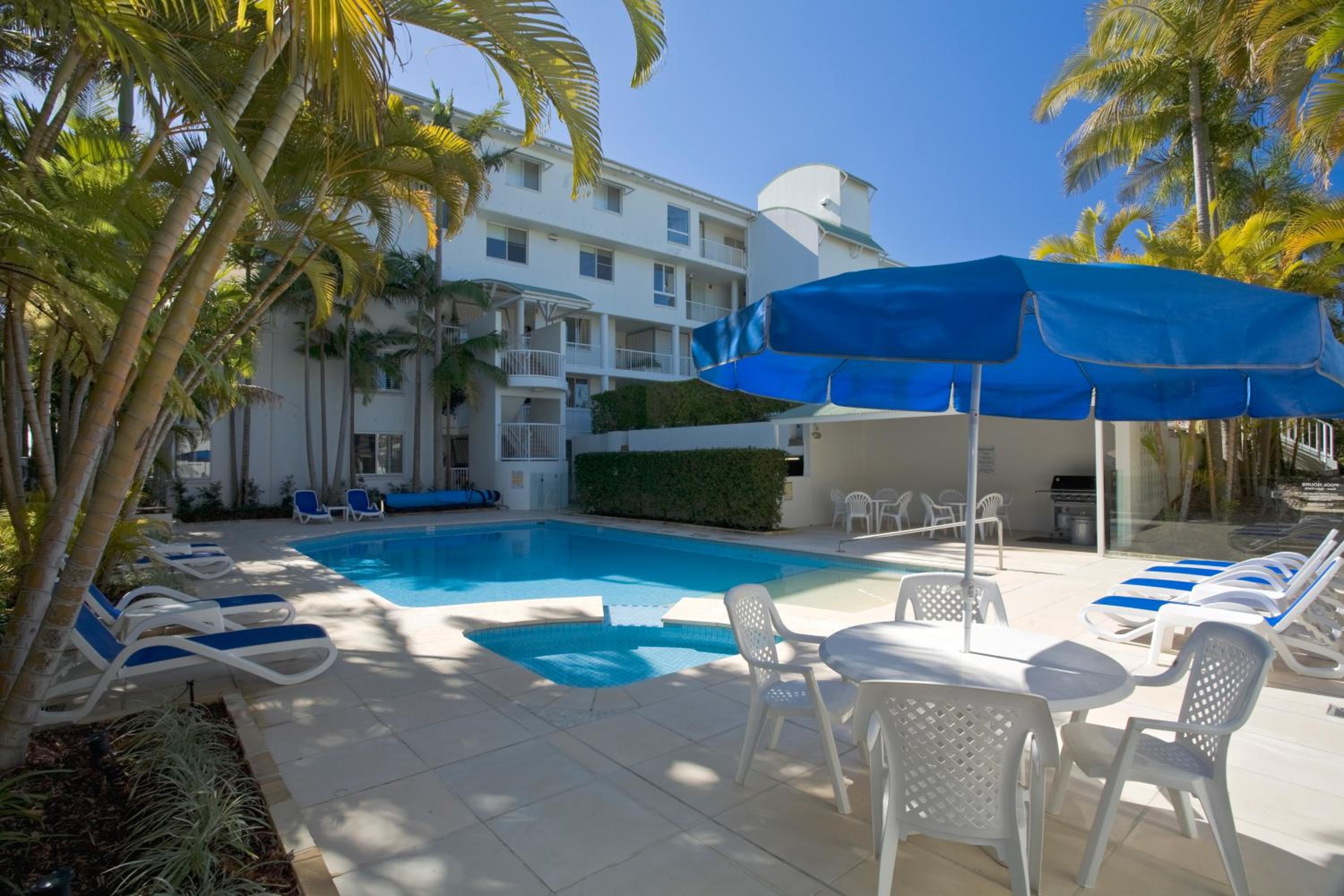 Apartment with Pool View  photo 3