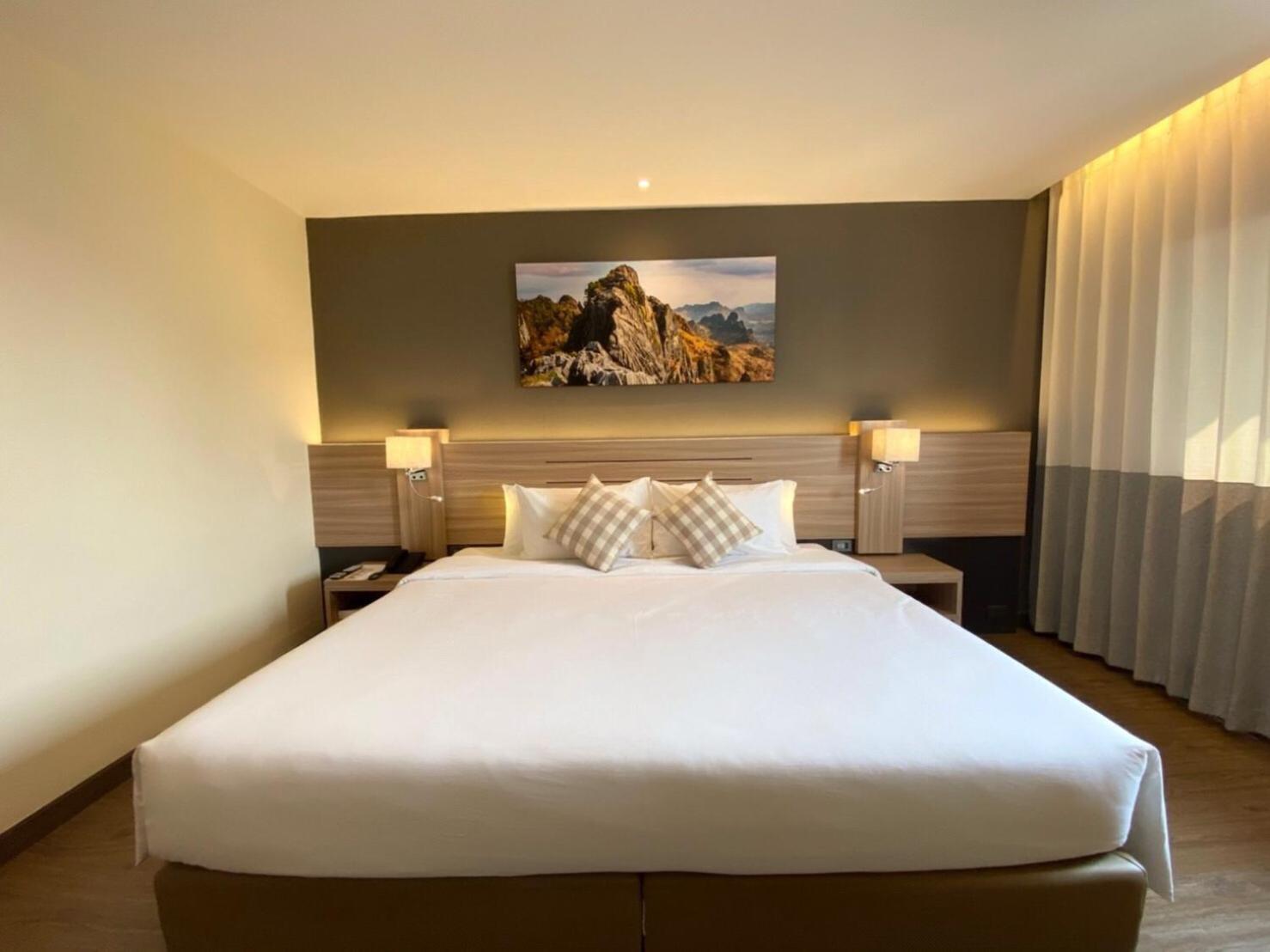 Deluxe Double Room - Photo 7