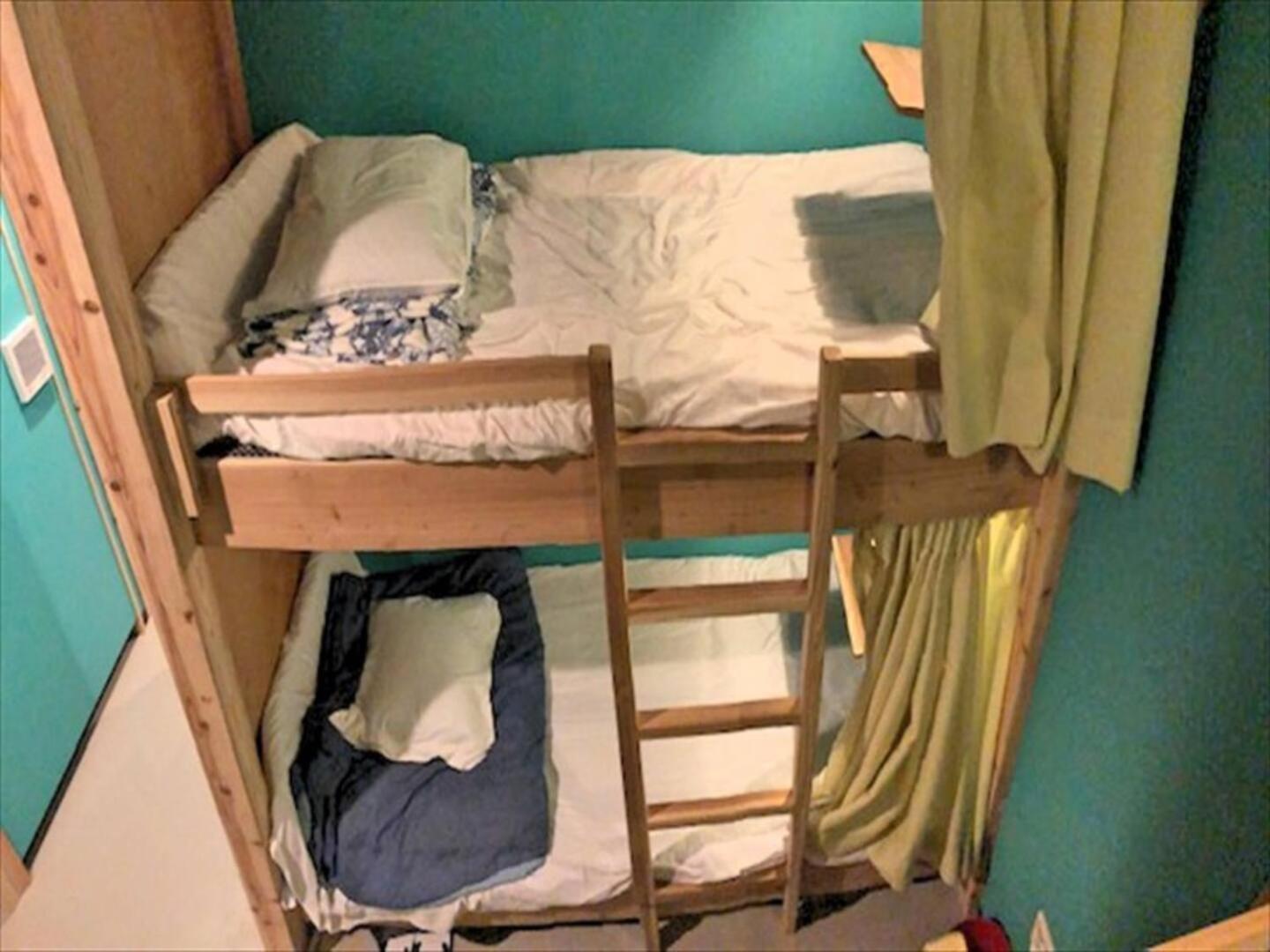 Mixed Dormitory Room photo 1