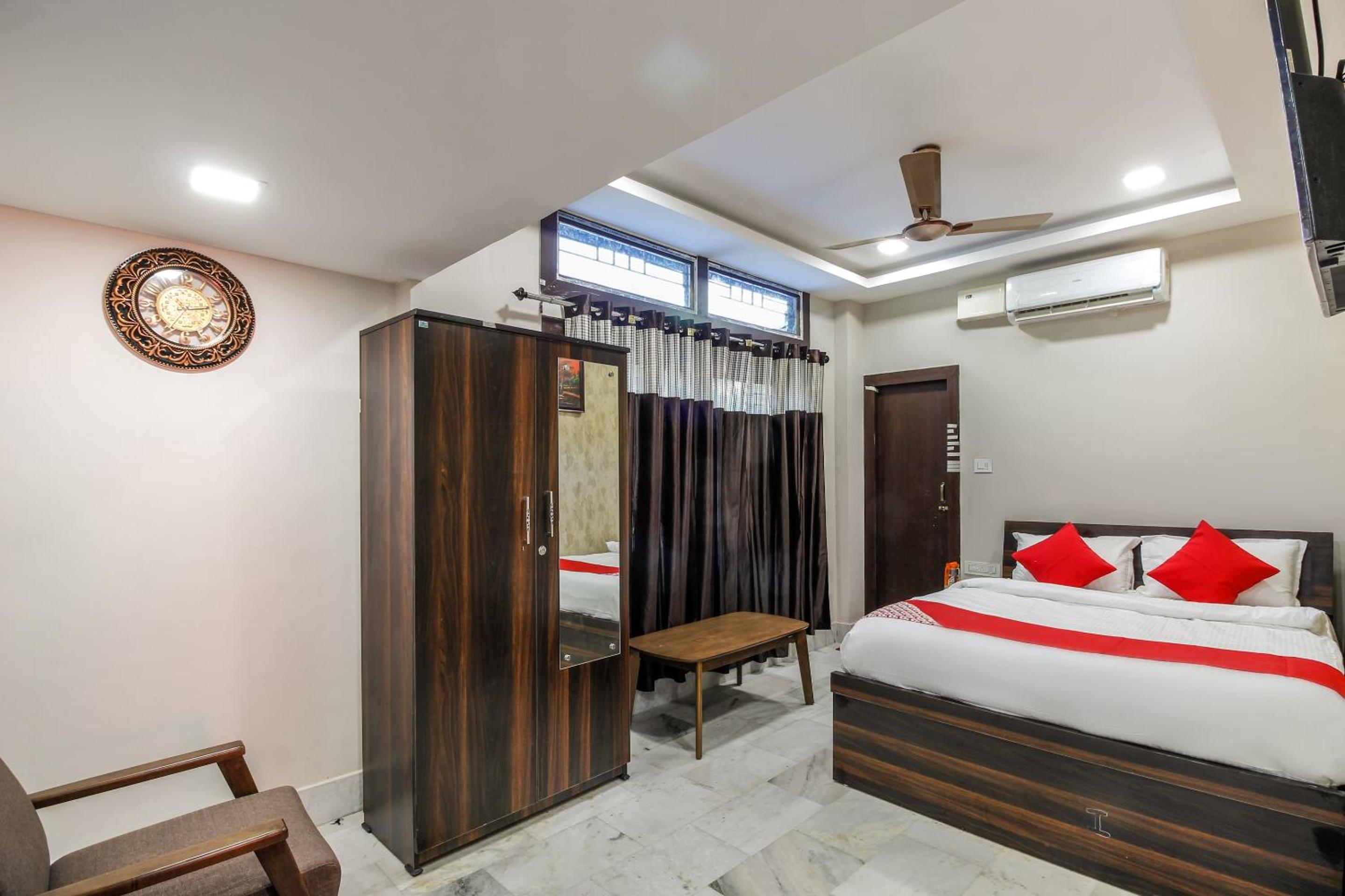 Standard Double Room - Photo 16