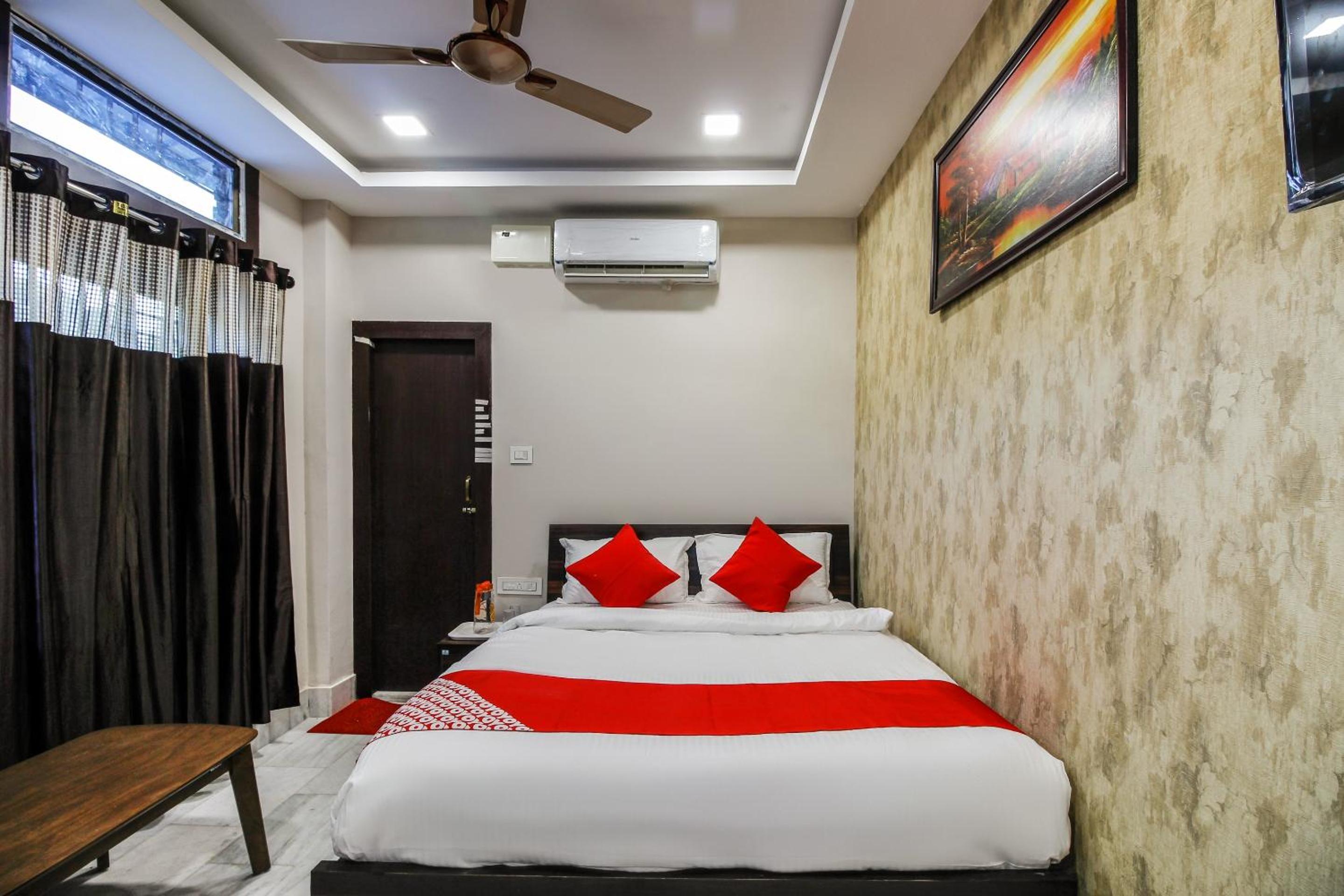 Standard Double Room - Photo 13