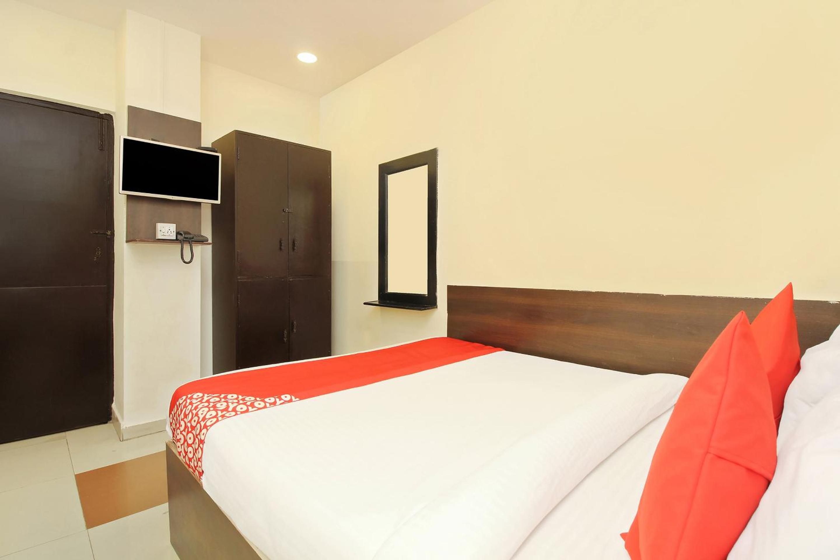 Small Double Room photo 2