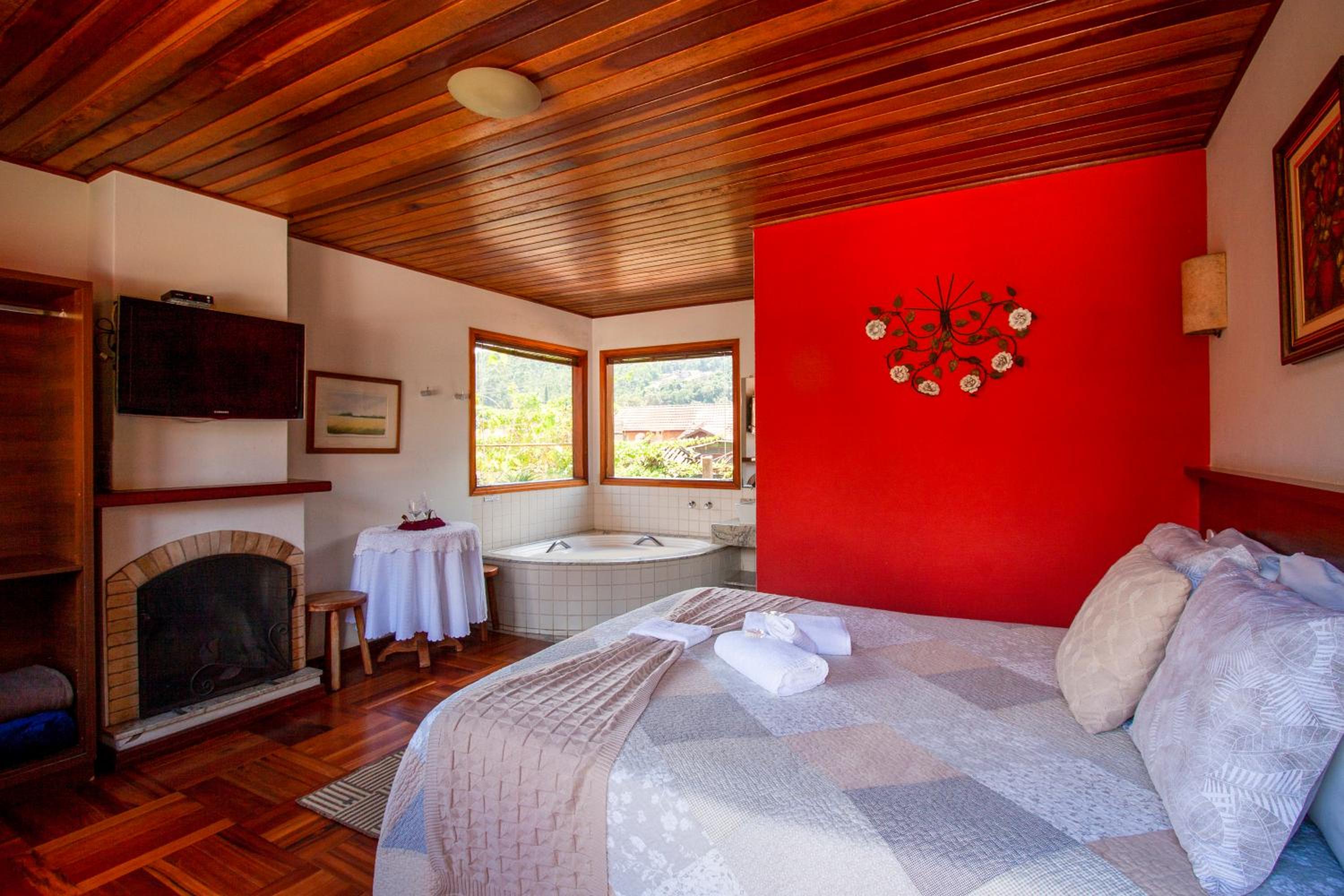 Suite with Spa Bath