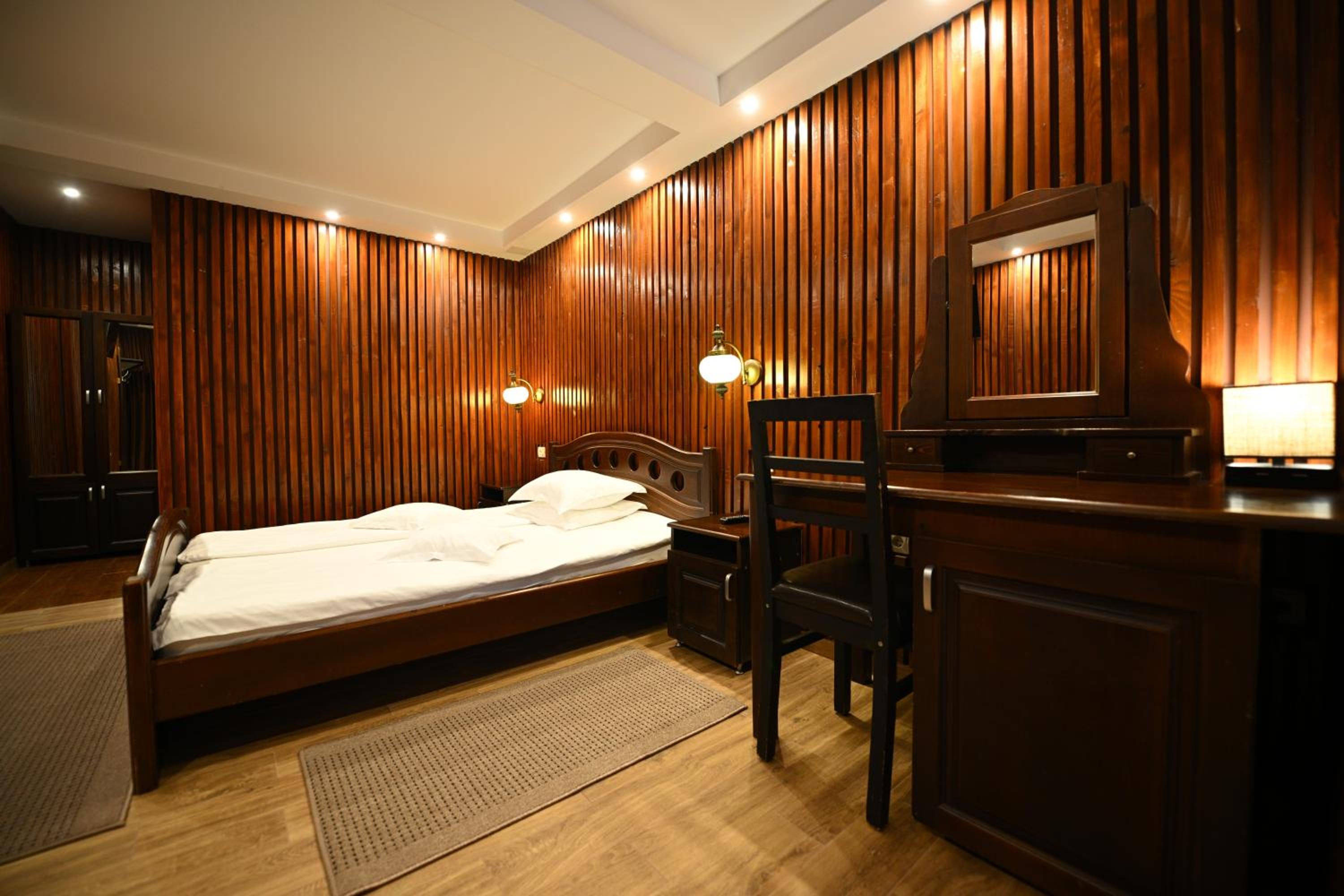 Standard Double Room photo 2
