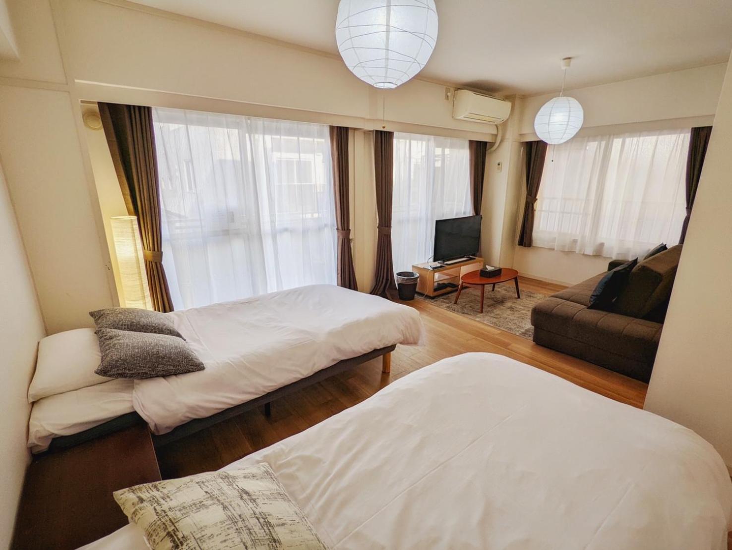 One-Bedroom Apartment photo 1