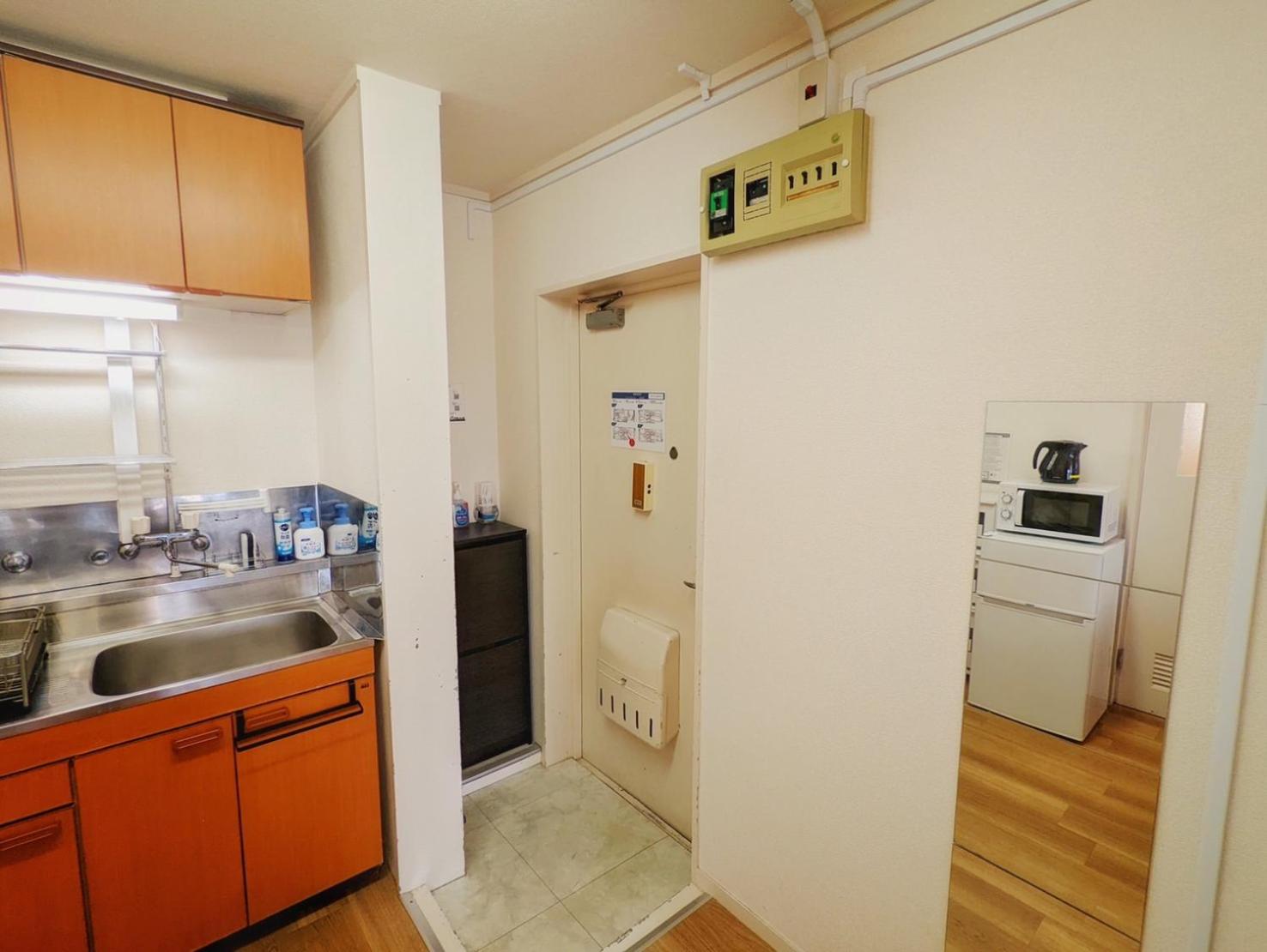 One-Bedroom Apartment photo 3