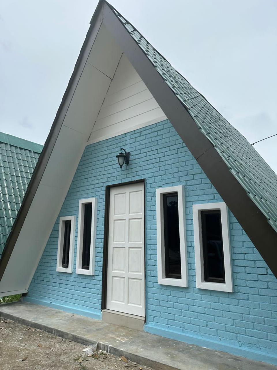 Double or Twin Room with Canal View photo 2