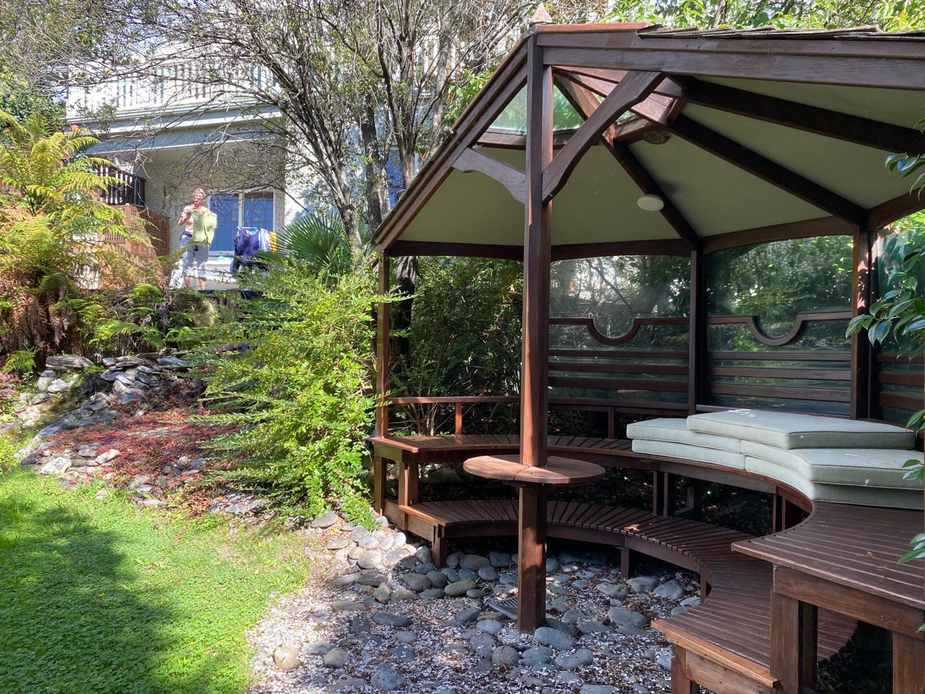 Studio Apartment with Garden Views photo 1