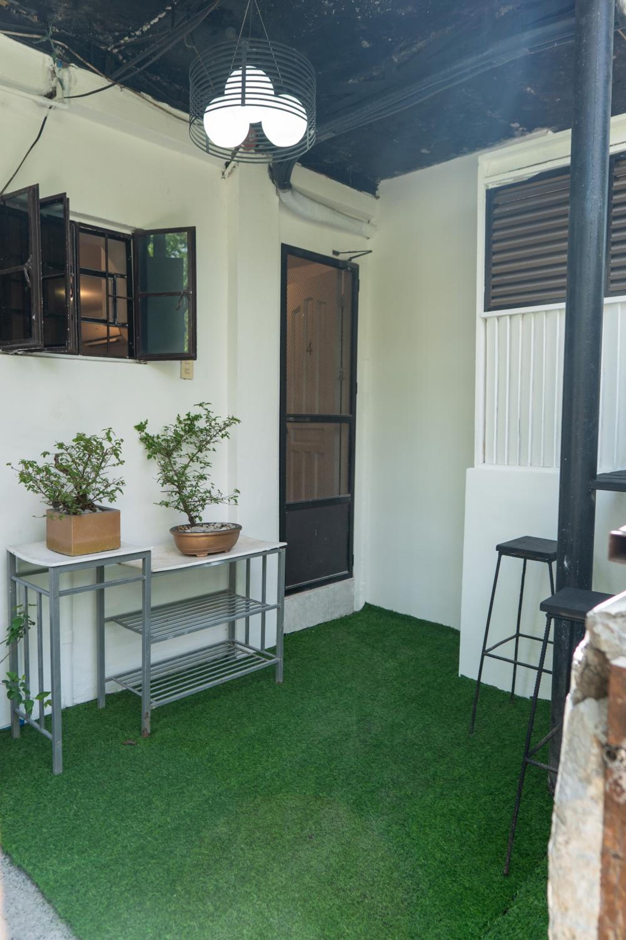 Family Room with Garden View - Photo 20