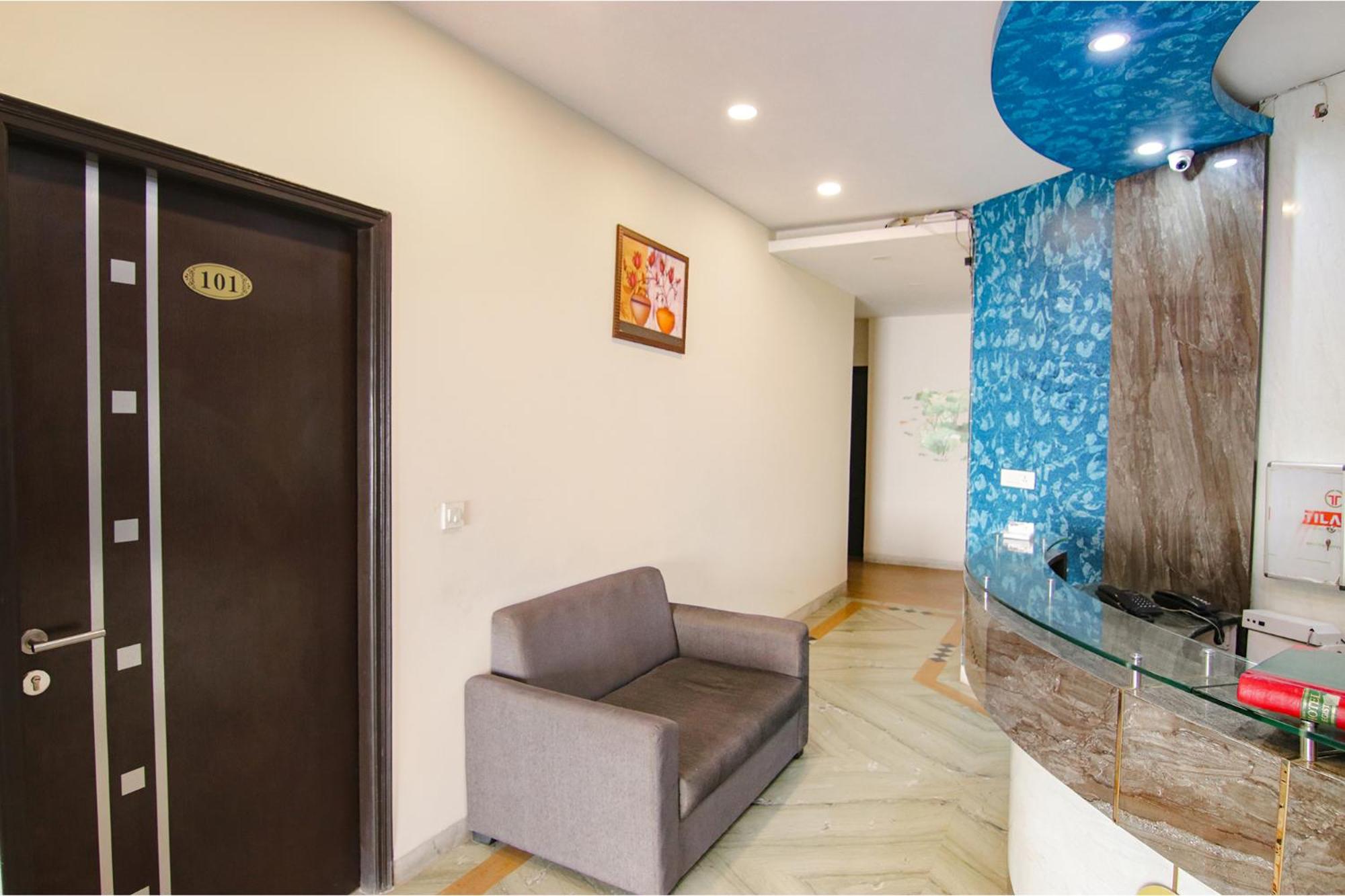 Deluxe Double Room (2 Adults + 1 Child) photo 1