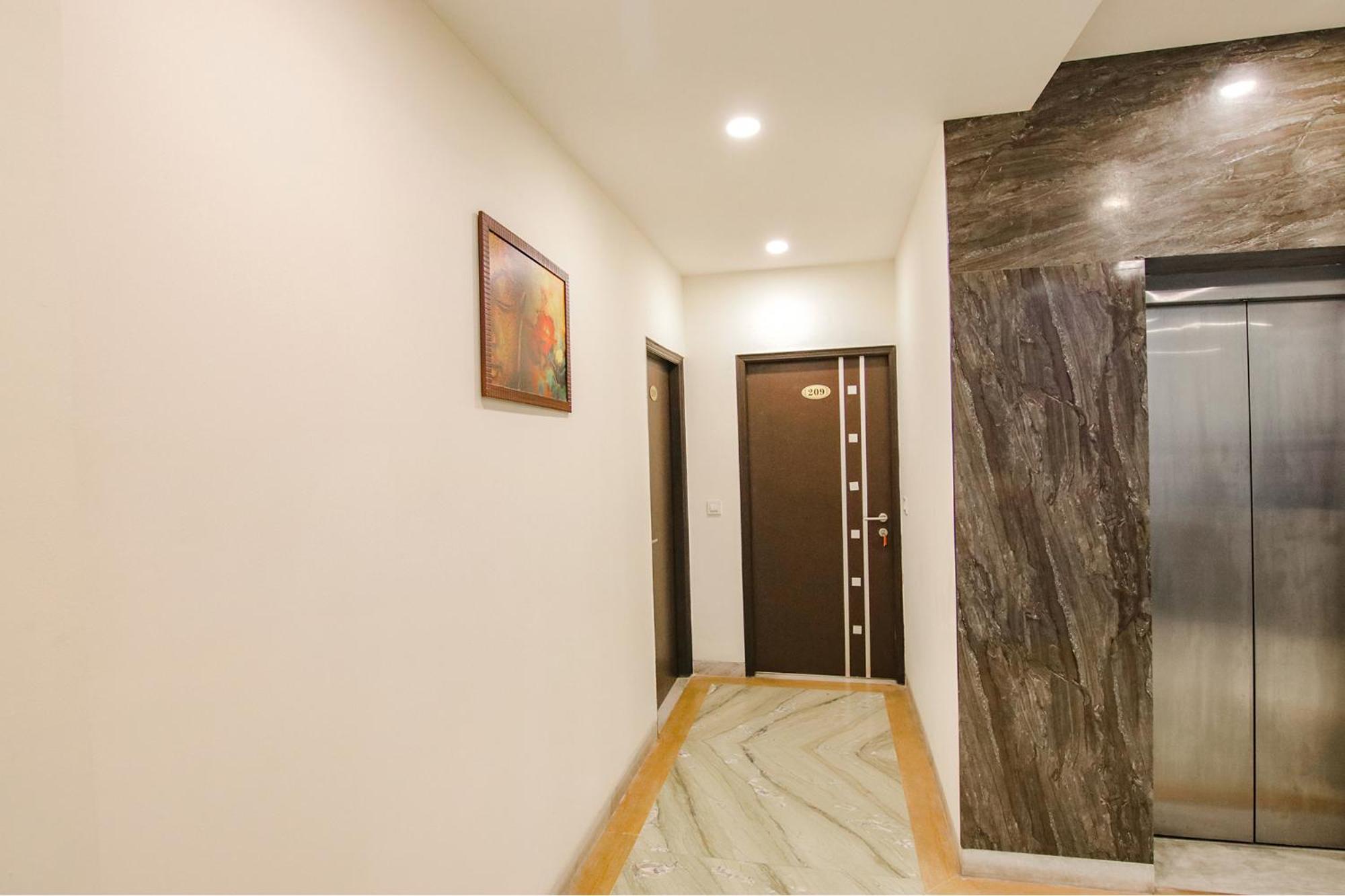 Deluxe Double Room (2 Adults + 1 Child) photo 3